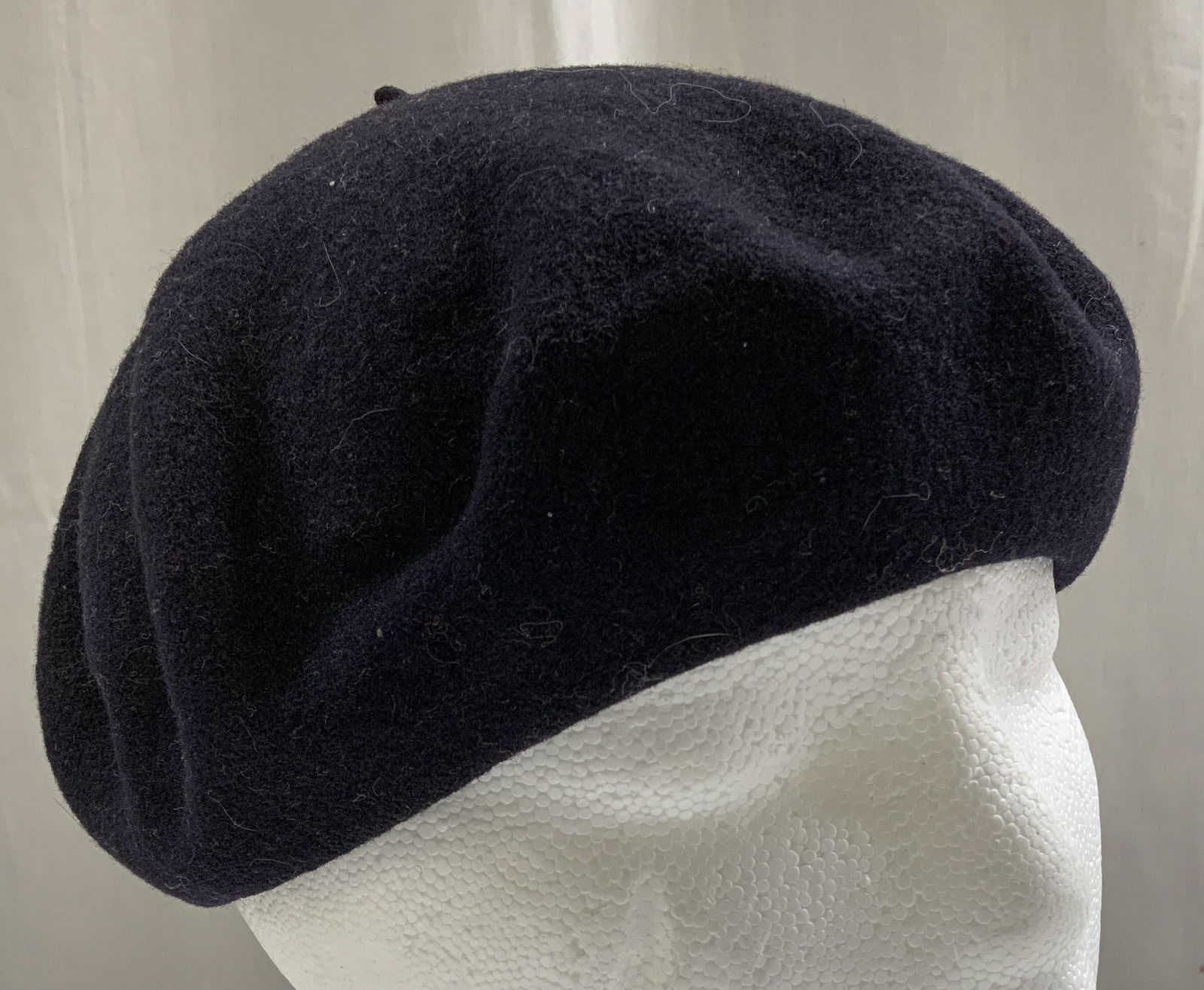 Vintage Navy Wool Beret (1 of 7)