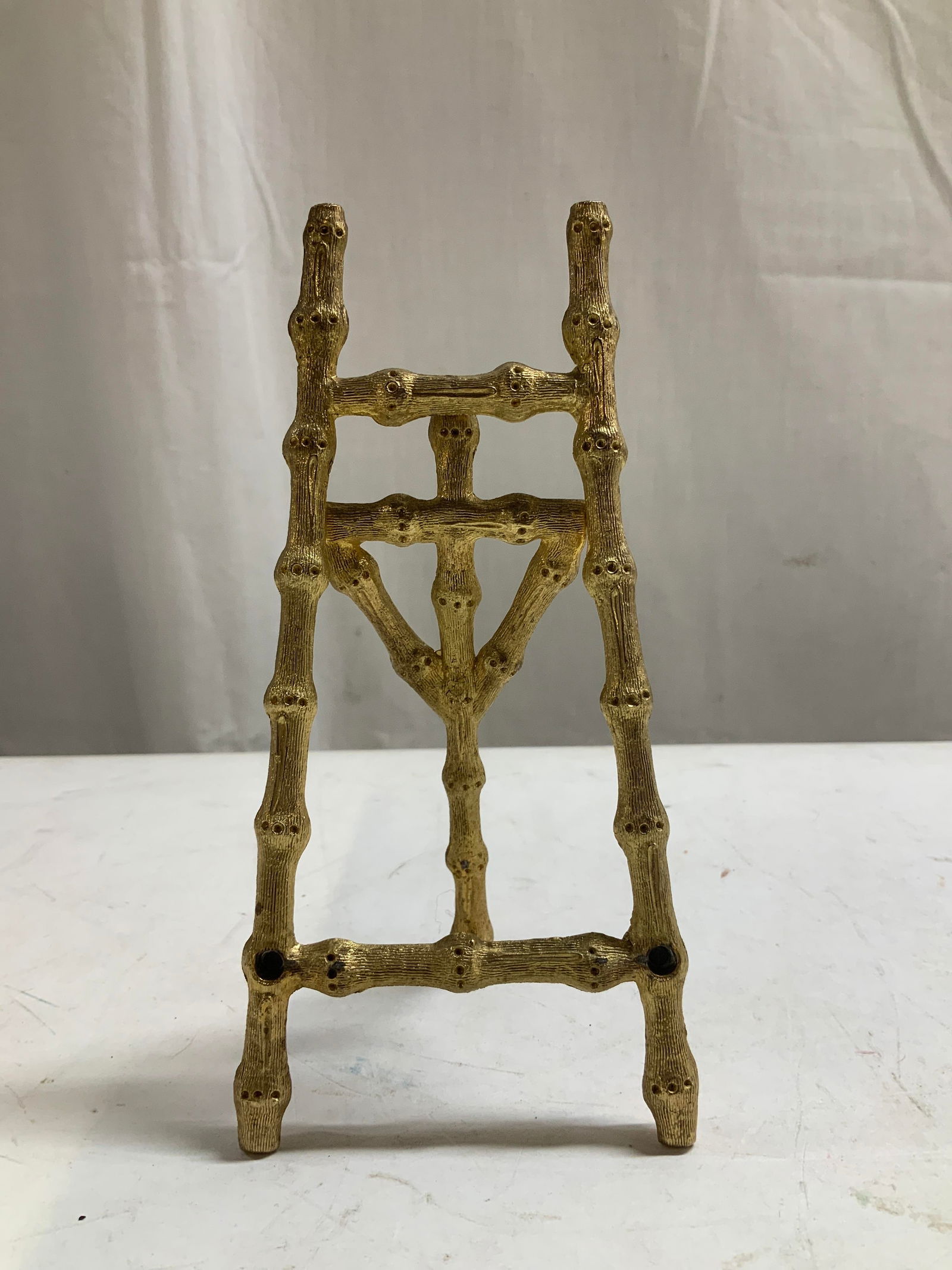 Lot 6 Assorted Tableware Accessories, Stands - 5