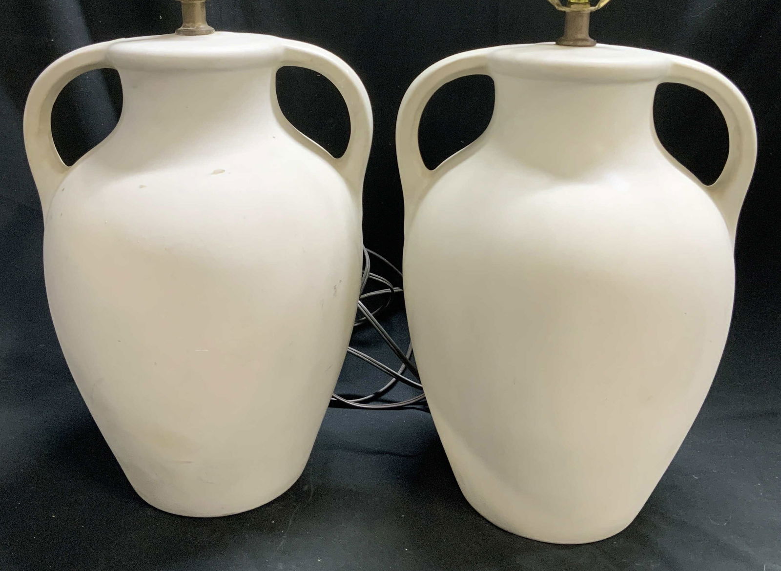 Pair Vtg Amphora Style Table Lamps (1 of 7)