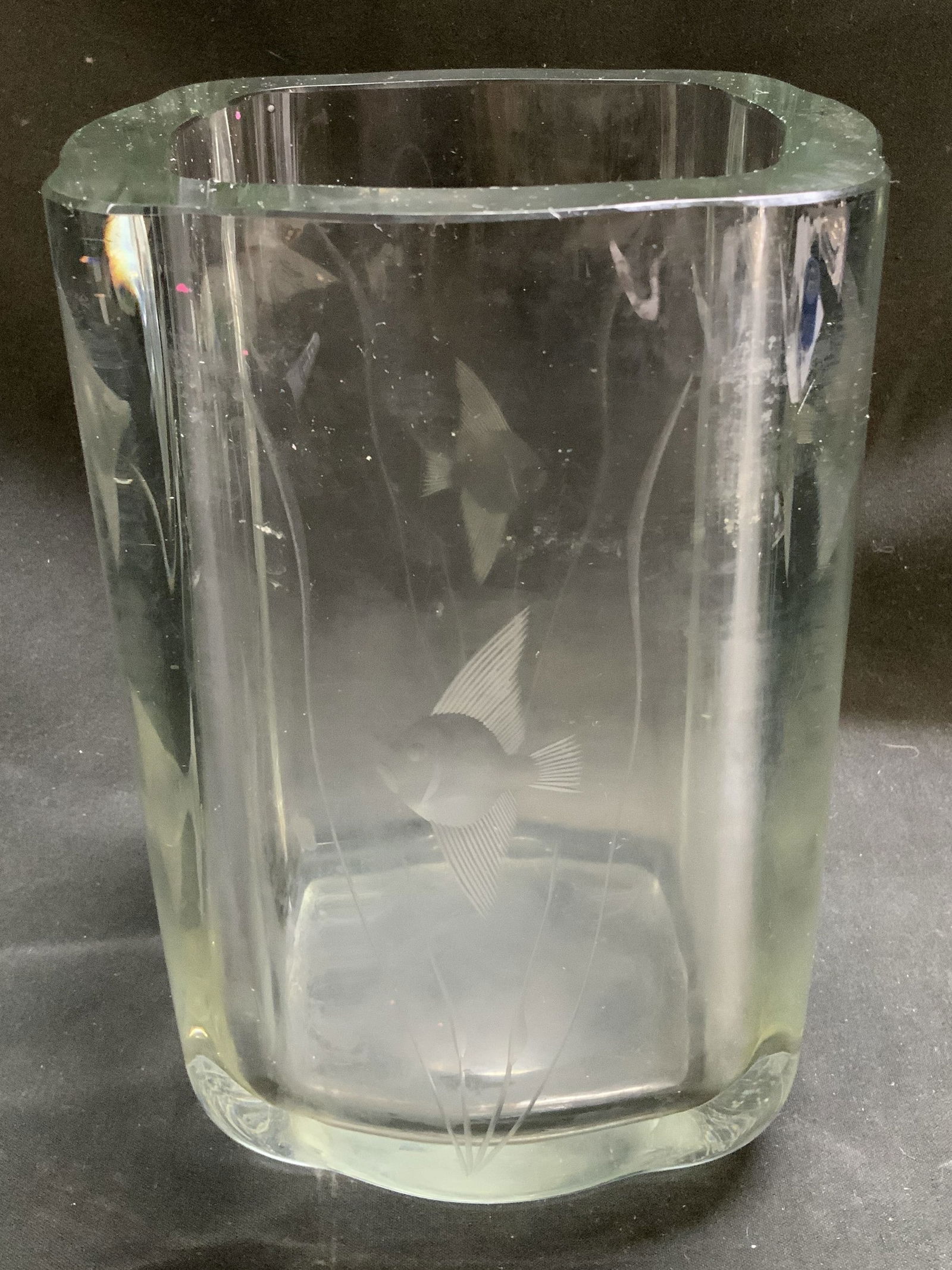 Vtg Glass Vase W Etched Fish Motifs: Vintage glass vase features thick walls & etched fish motifs on body. No visible signature or markings. Surface wear consistent to age, use & exposure. Measurements: length 5in x width 5in x height 7i