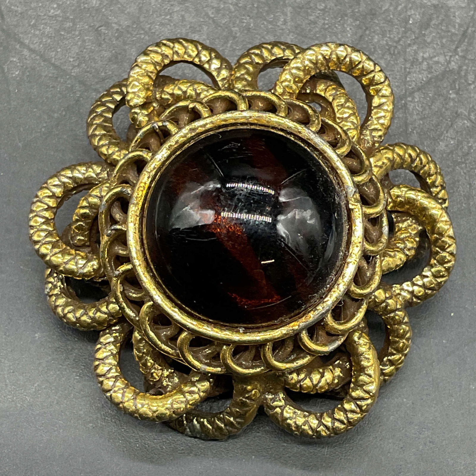 Original By Robert Gold Tone Lucite Brooch: Vintage signed Original by Robert gold tone flower brooch with lucite cabochon. Measures approx. 1.5 inches wide. Some scratching. Jewelry, estate jewelry, costume jewelry, cocktail jewelry, fashion j