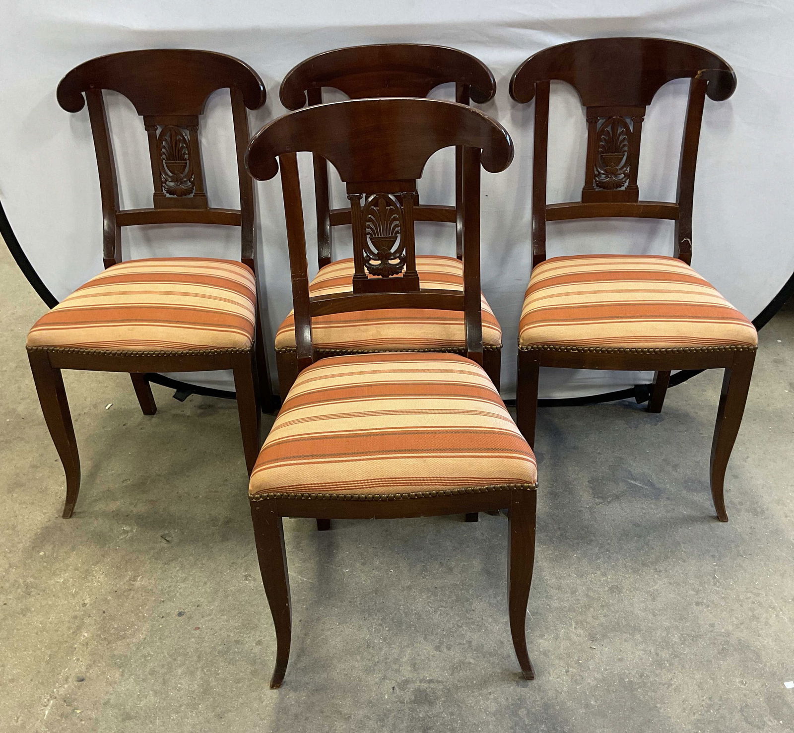 Set 4 TROUVAILLES Chippendale Style Dining Chairs (1 of 8)