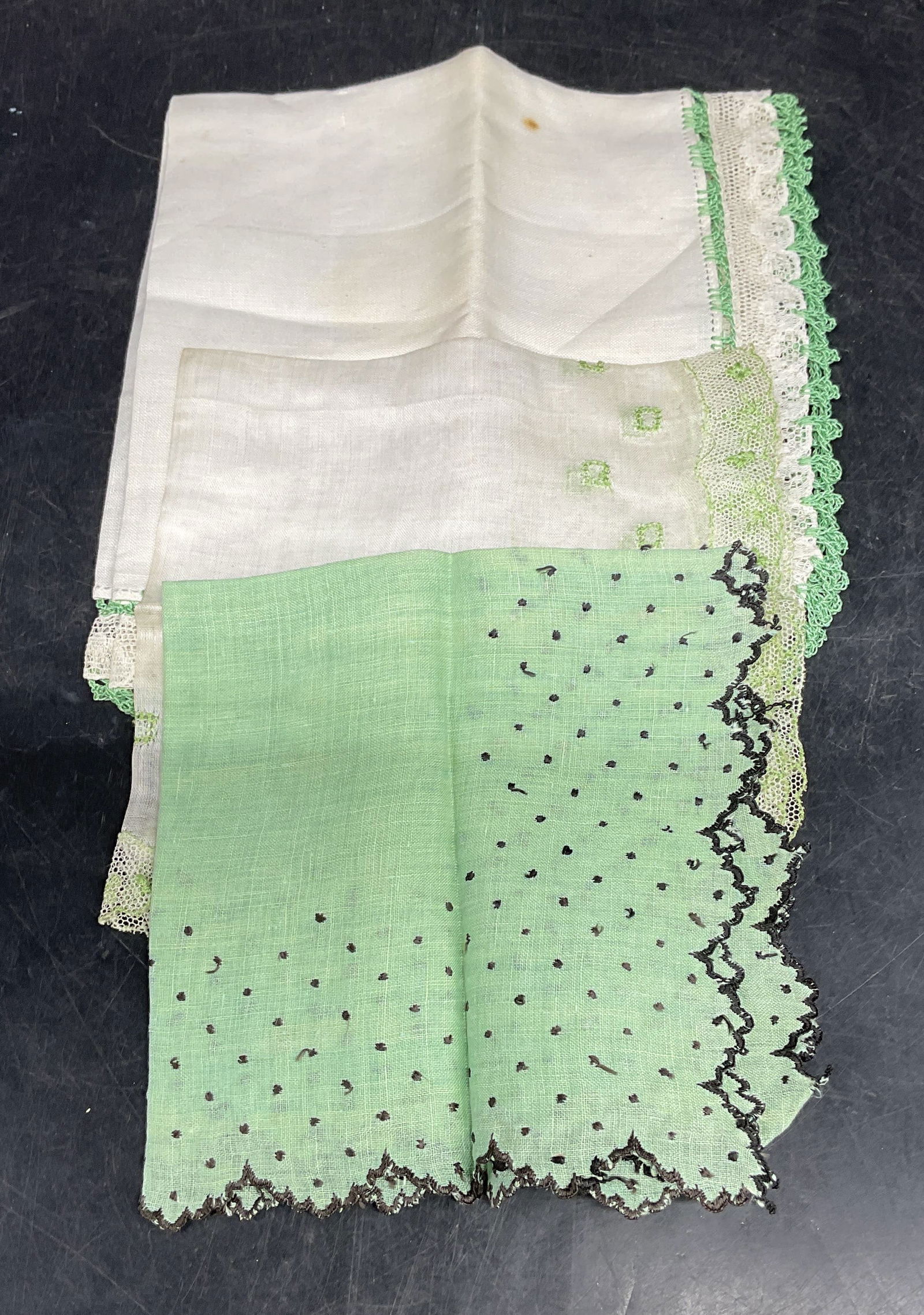 Lot 3 Vtg Green White Cotton Handkerchiefs: Lot of 3 vintage cotton handkerchiefs. Green and black dot, green and white embroidered lace edge, green and white embroidered lace edge. Largest measures approx. 13 x 13 inches. Some blemishes. Handk