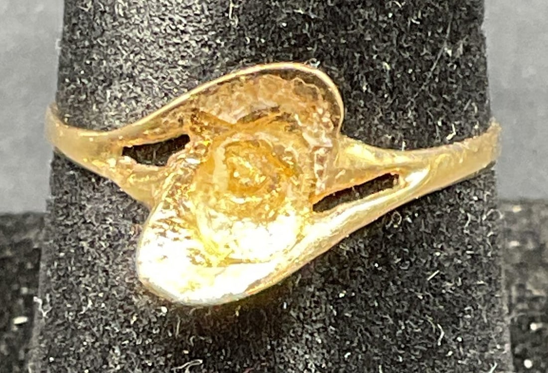 Vintage 14k Gold Ring (1 of 6)