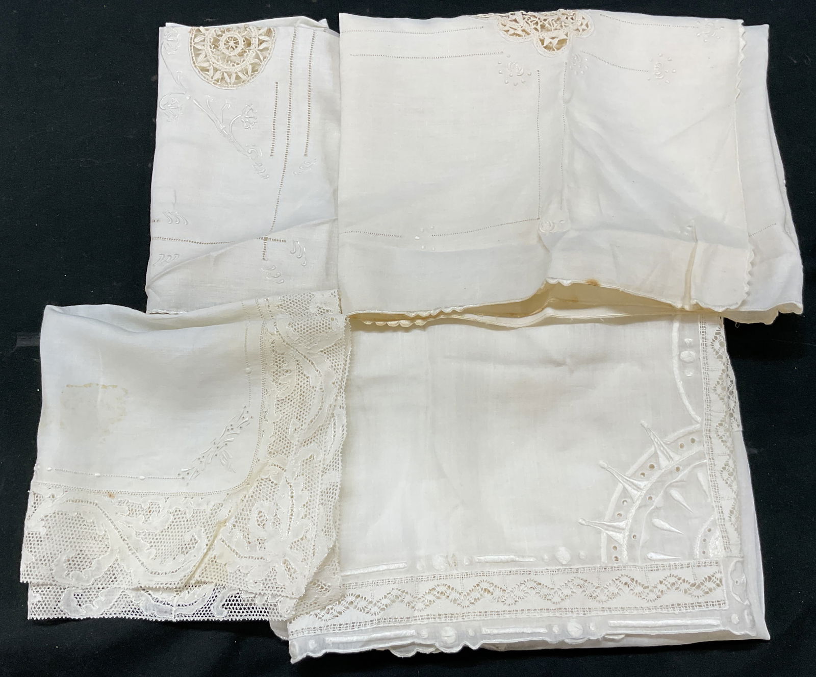 Grp Lot 4 Vtg White Embroidered Table Linens (1 of 10)