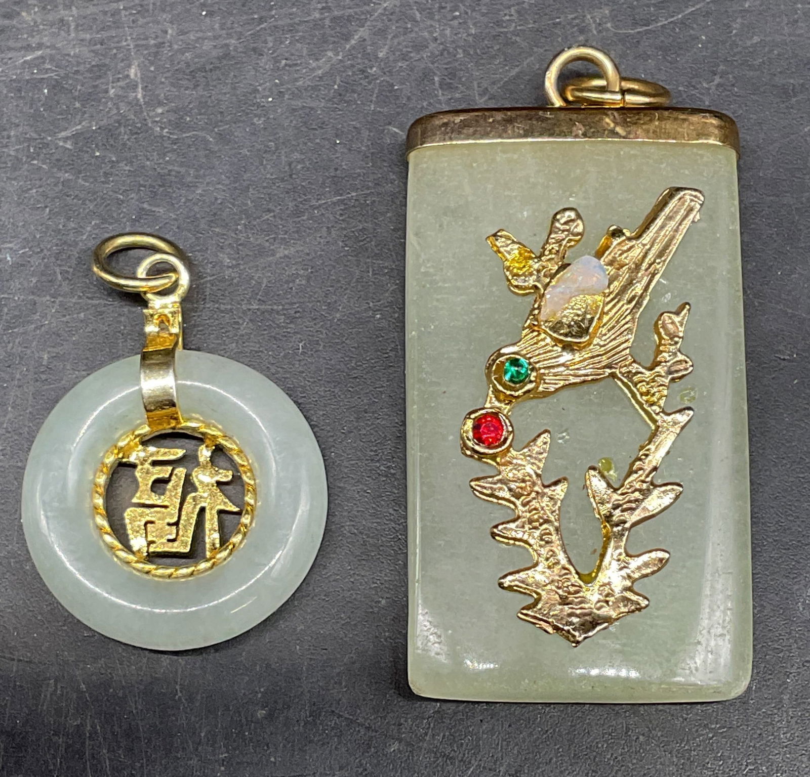 Lot 2 Asian Gold Tone Jade Pendants (1 of 6)