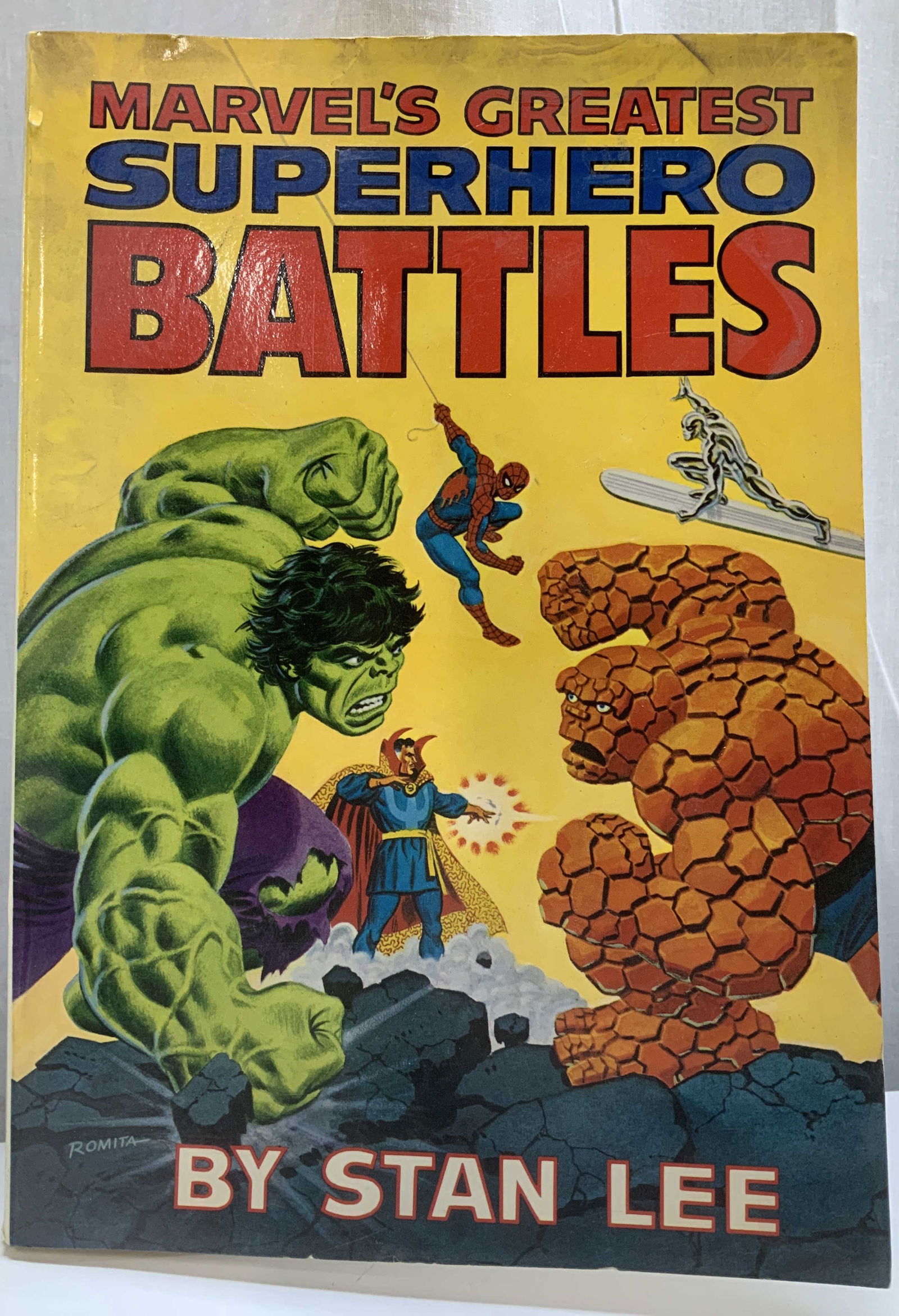 1978 Marvel Greatest Superhero Battle Comic Bk LEE (1 of 8)