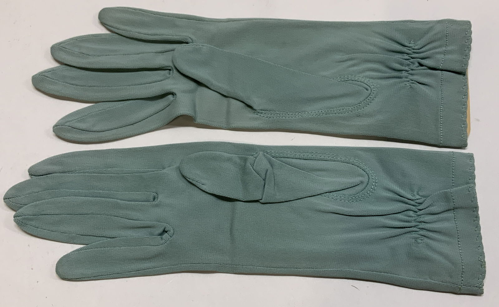 Vtg Merrill Clark Meinig Shalimar Rayon Gloves (1 of 6)