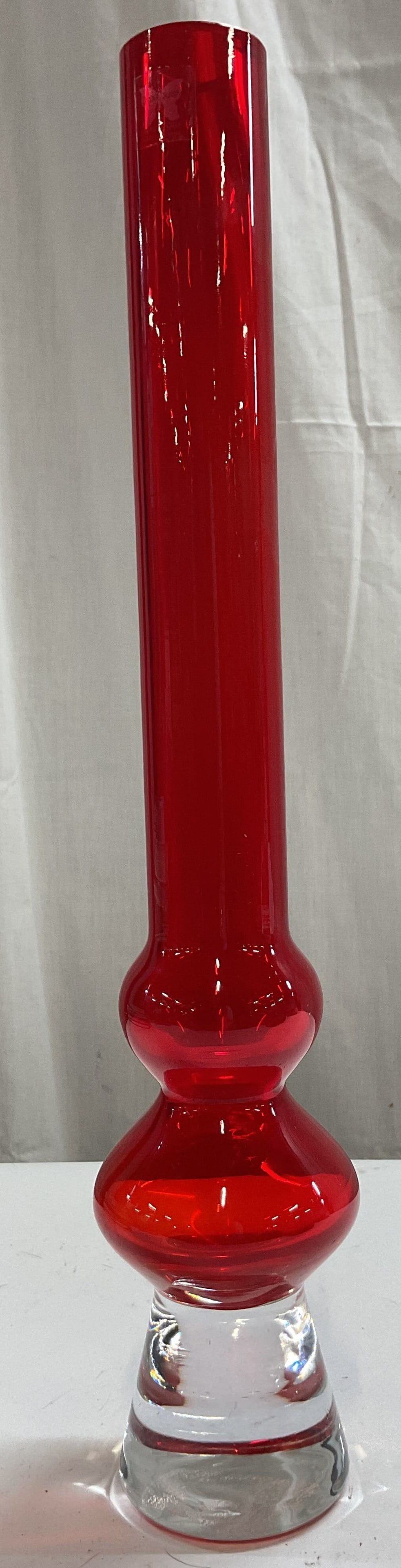 SGND Vtg Marquis By Waterford Bud Vase Poland: Signed vintage Marquis By Waterford hand blown cased crystal red bud vase. Signed Marquis By Waterford on underside. Sticker adhered to surface reads Marquis By Waterford Made In Poland. Merengue lips