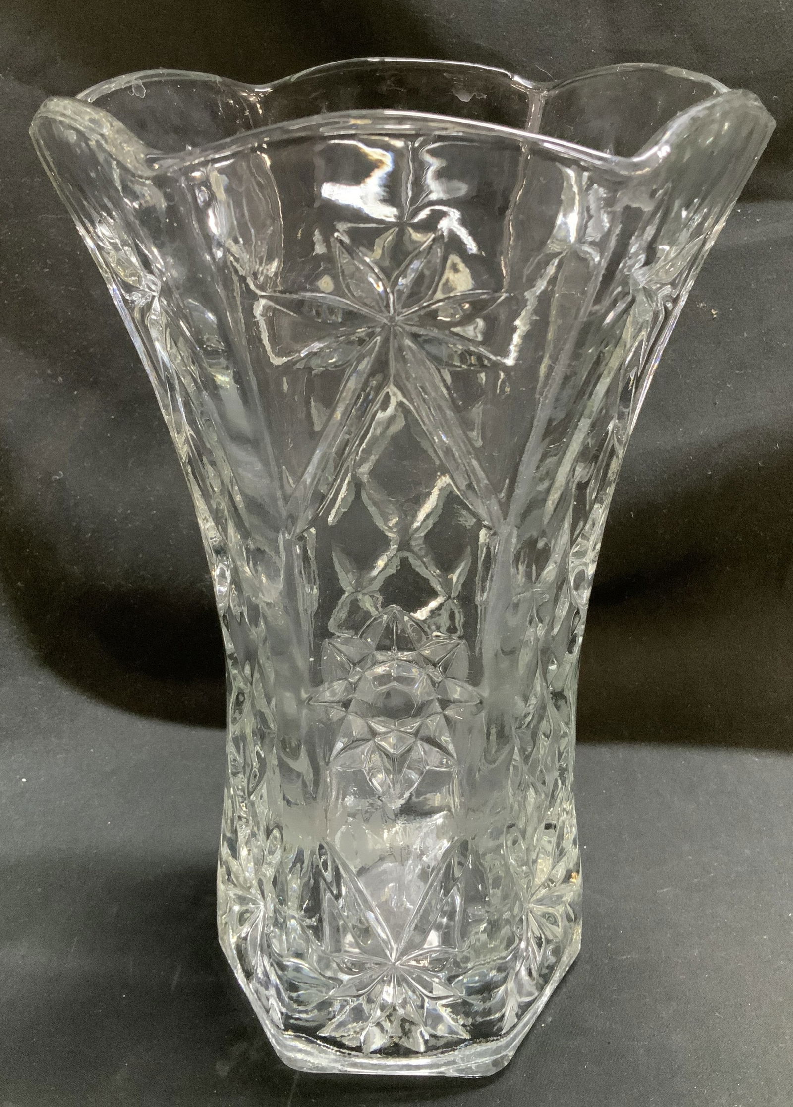 Vtg Starburst Motif Clear Glass Vase 10.2in (1 of 6)