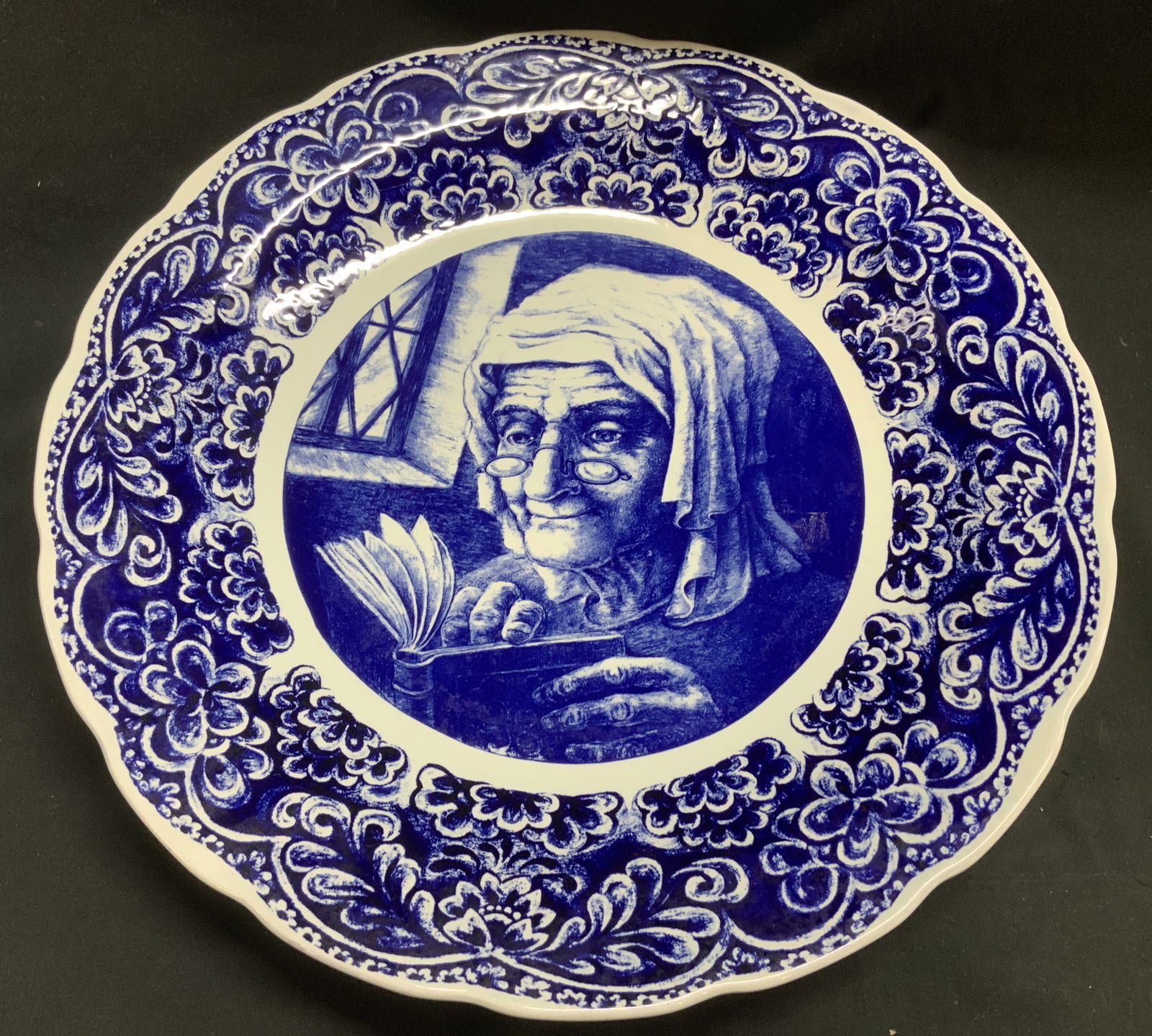 Vtg Delft Boch Freres La Louviere Platter BELGIUM: Boch Freres La Louviere platter, featuring a traditional blue and white Delft-pattern. Depicts an elderly woman reading a book. Signed & marked on underside. Reads, BOCH FRERES. LA LOUVIERE. BELGIUM.