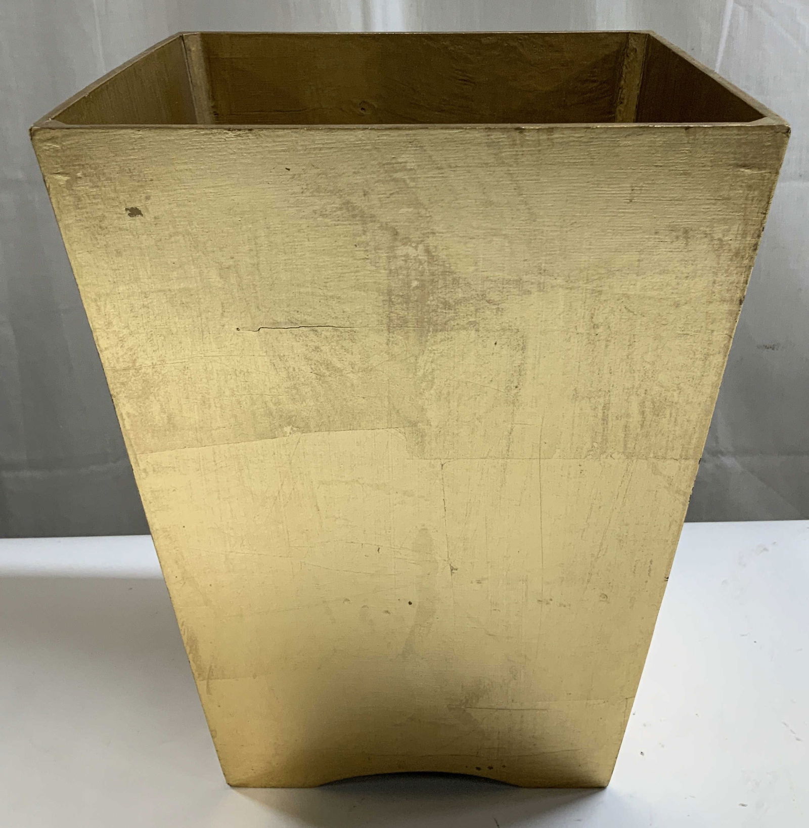Vtg Gold Leaf Wooden Vessel 12.7in: Vintage gold leaf vessel features a square shape. Wooden material. Signed & marked on underside. Reads, GOLD LEAF. Surface wear consistent to age, use & exposure. Measurements: length 10in x
