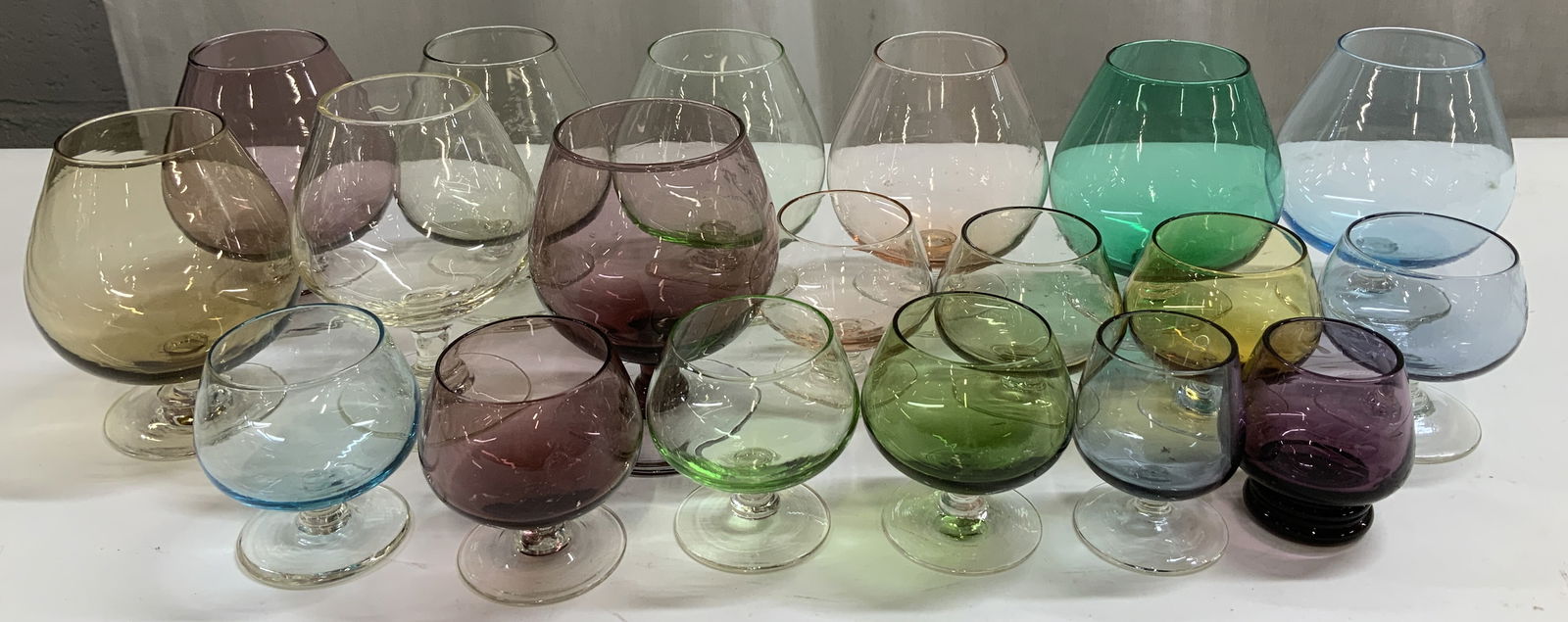 Lot 19 Assorted Colored Glass Brandy Snifter (1 of 6)