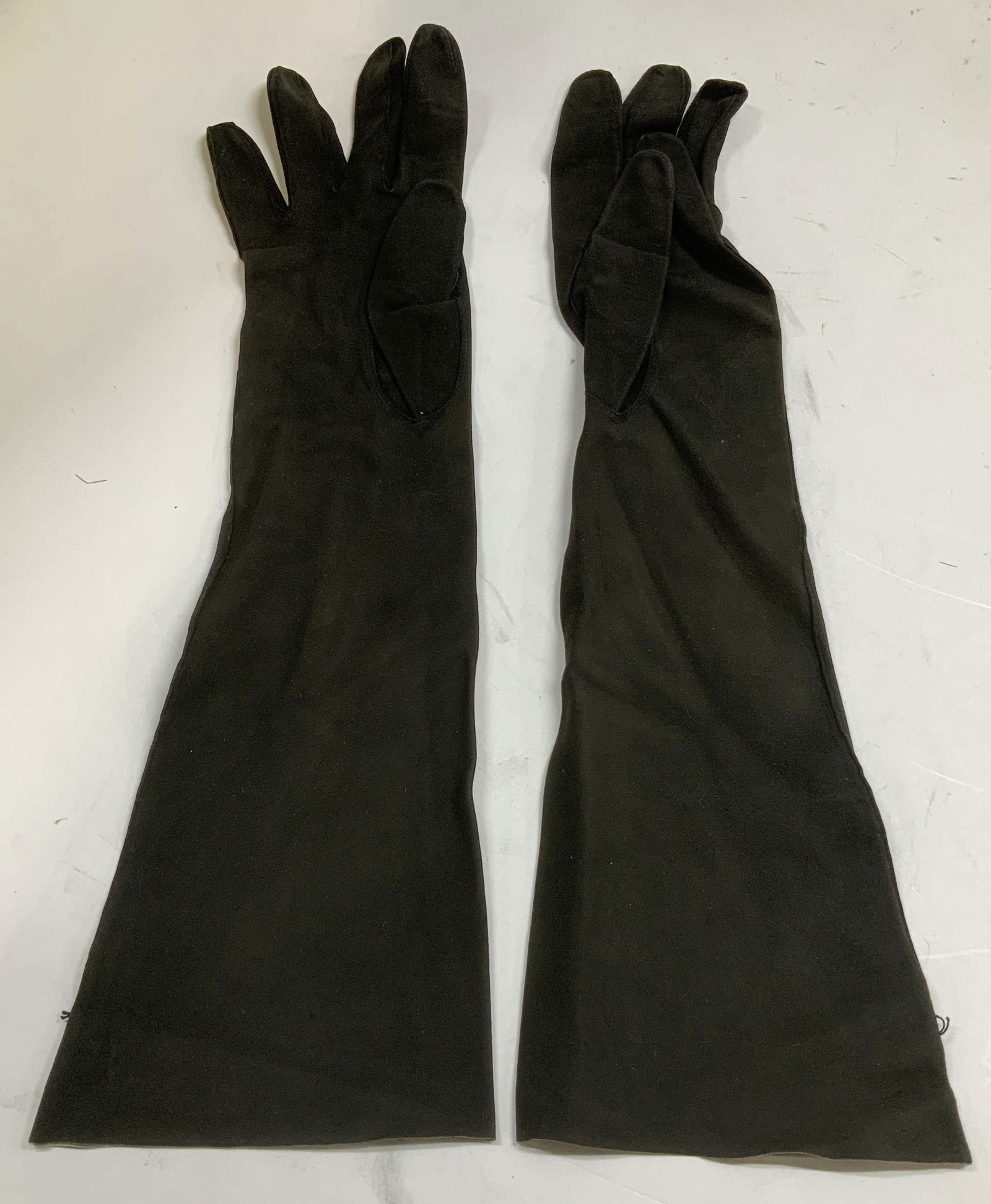 Pair Vtg Landel Suede Opera Gloves FRANCE (1 of 6)
