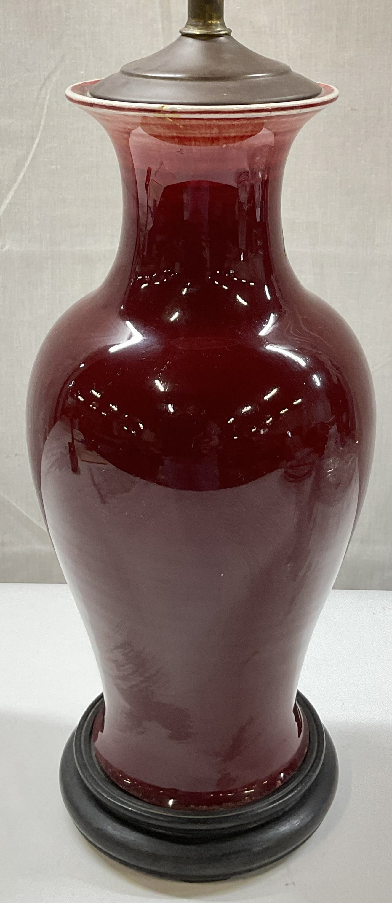 Vtg Chinese Porcelain Oxblood Colored Table Lamp (1 of 8)