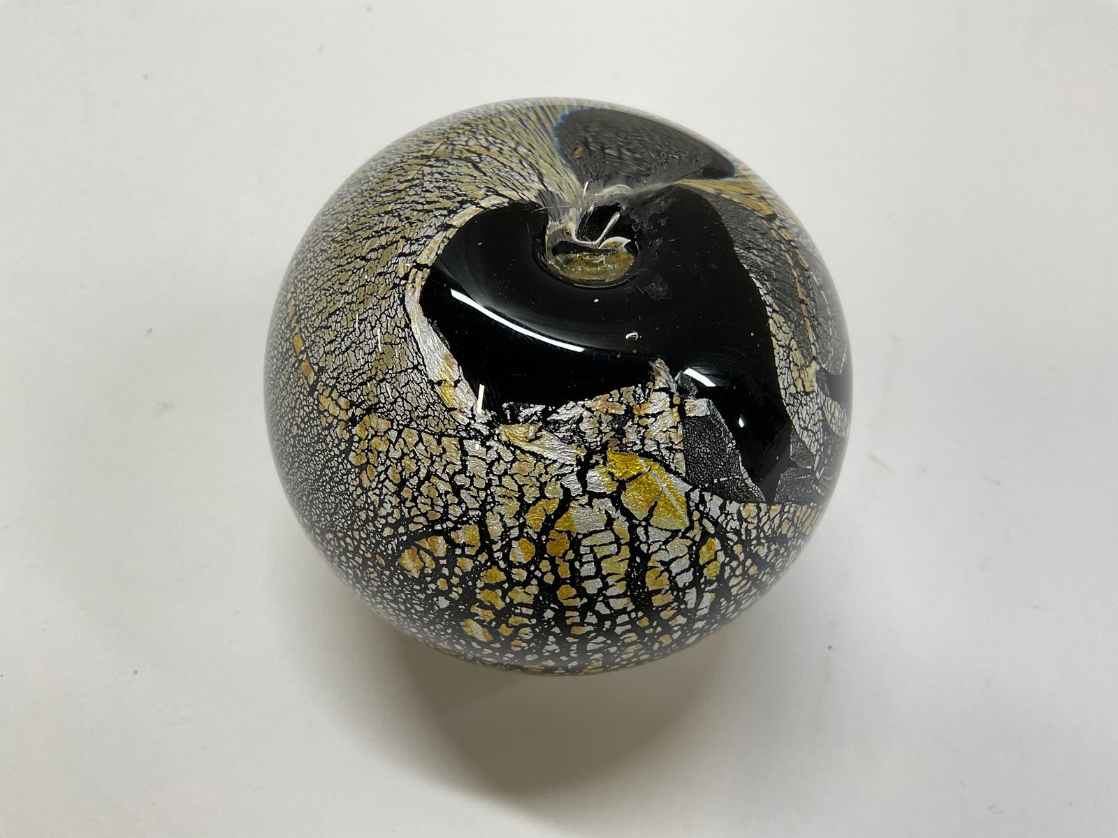 Signed Hand-Blown Paperweight 1990 - 9