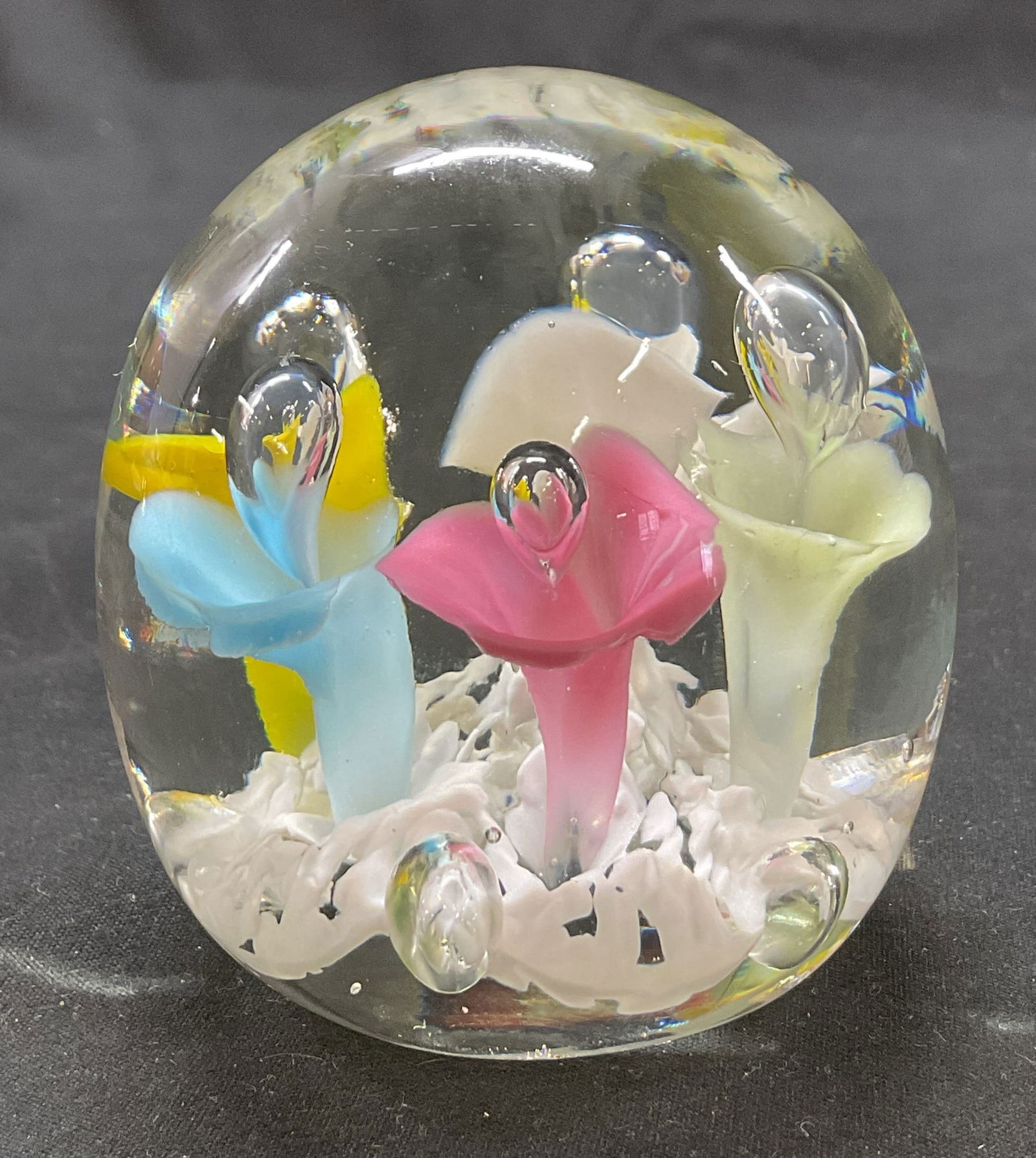 Joe St. Clair Art Glass Floral Paperweight (1 of 6)