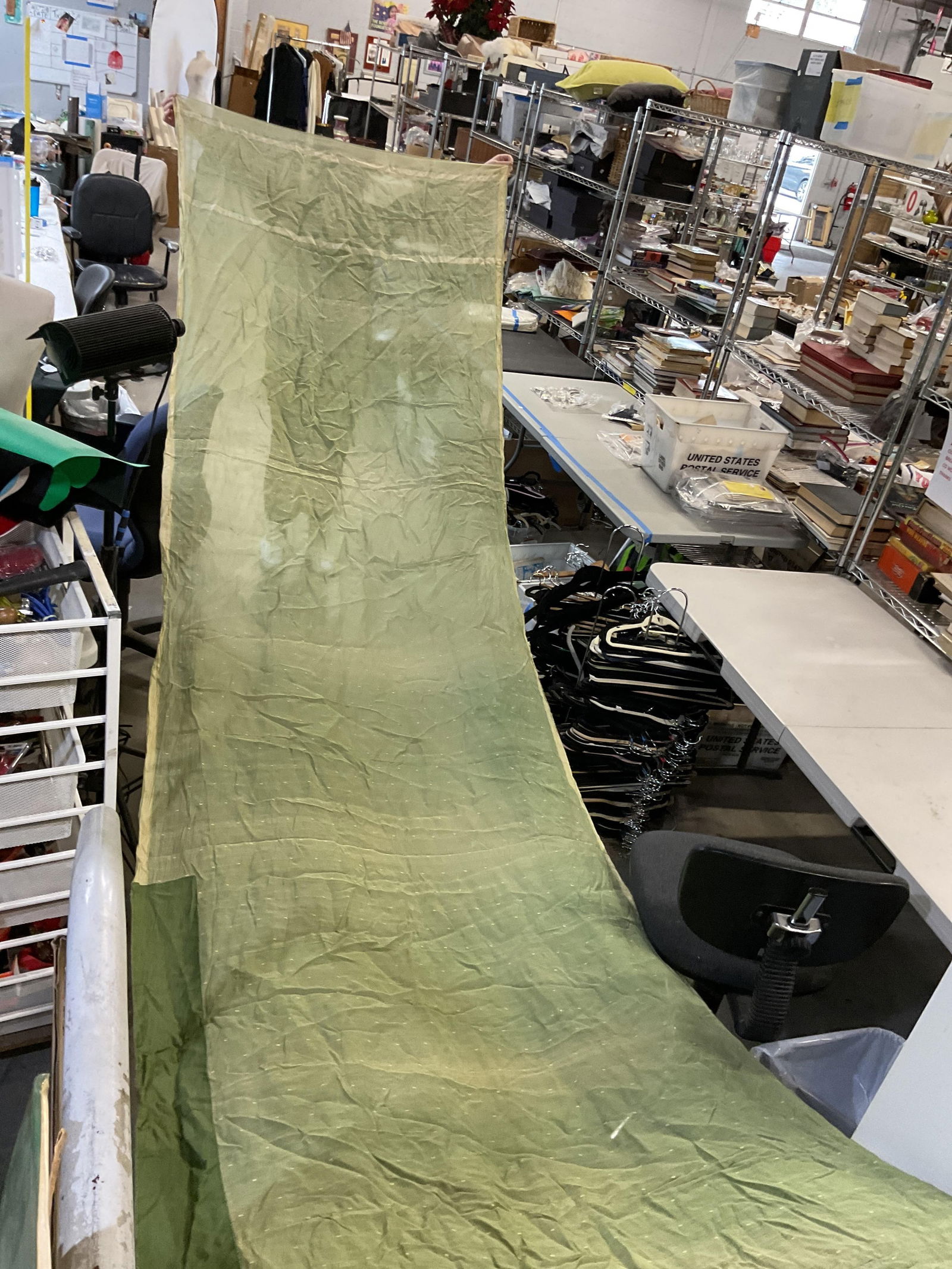 Vtg 16ft Green Beige Silk Table Runner Or Wrap: Vintage 16 foot green beige silk table runner or wrap. Banquet style tablecloth. Embroidered dot and line design. Varying green shades. Measures approx 38 x 192 inches. Wear consistent with exposure.