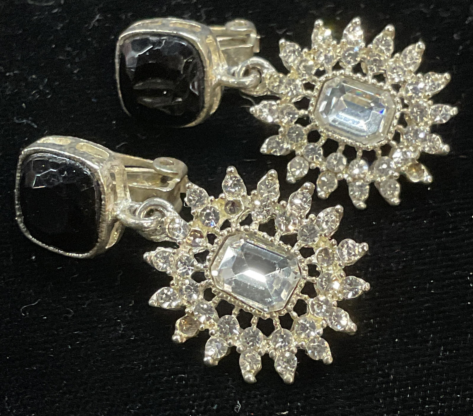 Vintage Silver Tone Black Crystal Earrings: Vintage silver tone dangle earrings with colorless and black crystals. Measure approx 1.5 inches long. Some scratching. Some crystals need replacement. Jewelry, estate jewelry, costume jewelry, cockta