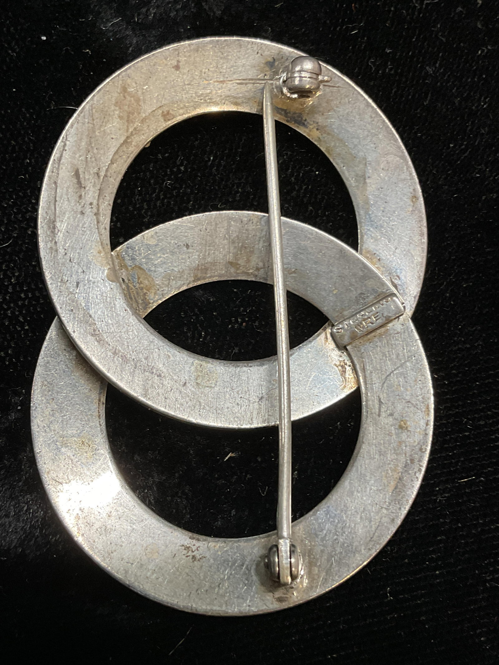 WRE Sterling Silver Interlocking Circle Brooch - 5