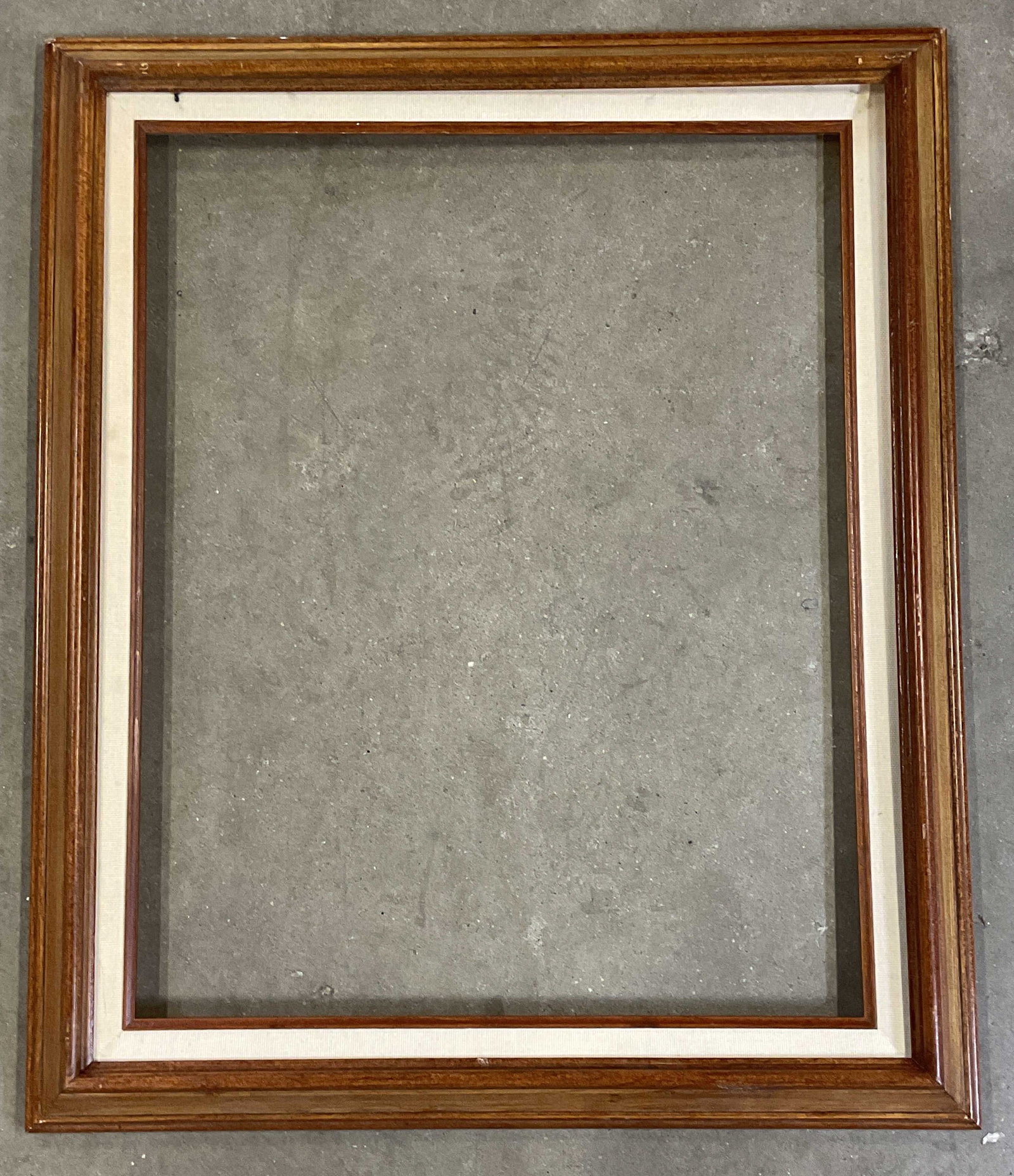 Wood Wall Picture Art Frame 24.5in: Wood wall picture or art frame. Measures approx. 24.5 x 20.5 inches. Window measures approx. 19.5 x 15.5 inches. Some scratching. Picture frame, art frame, wood frame, home decor, home accessories, wa