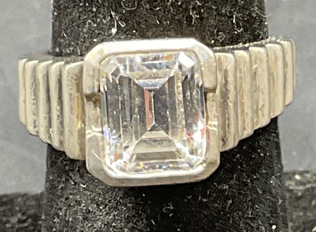 Sterling Silver Step Band Semiprecious Ring: Sterling silver stepped band ring with semiprecious stone. Ring size 5.75. Marked sterling. Total weight 6.9 grams. Some scratching. Jewelry, estate jewelry, fine jewelry, cocktail jewelry,