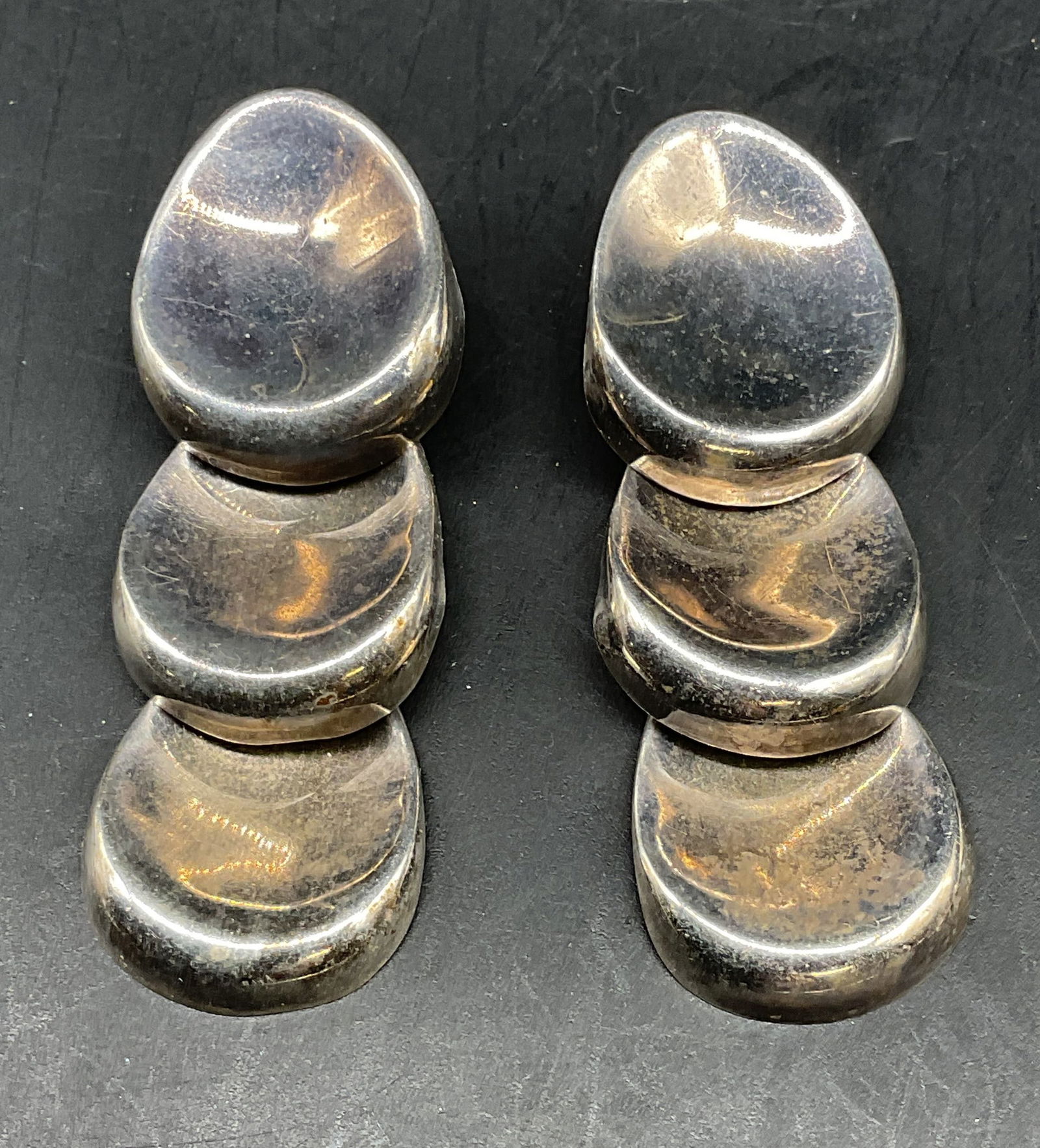 PA Sterling Silver Disc Dangle Earrings: Signed PA sterling silver disc dangle earrings. Marked sterling. Measures approx. 2 inches long. Total weight 11.4 grams. Some scratching. Jewelry, estate jewelry, fine jewelry, cocktail jewelry, fash