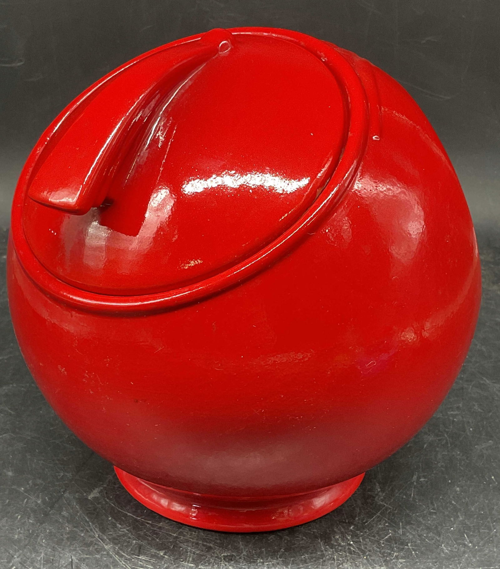 Vintage Hall China Red Sundial Cookie Jar USA: Vintage Hall China Company ceramic Sundial cookie jar in red. Geometric round shape. Signed. Made in USA. Measures approx. 6.75 x 7.25 inches. Some scratching. Hall cookie jar, ceramic cookie jar, sun