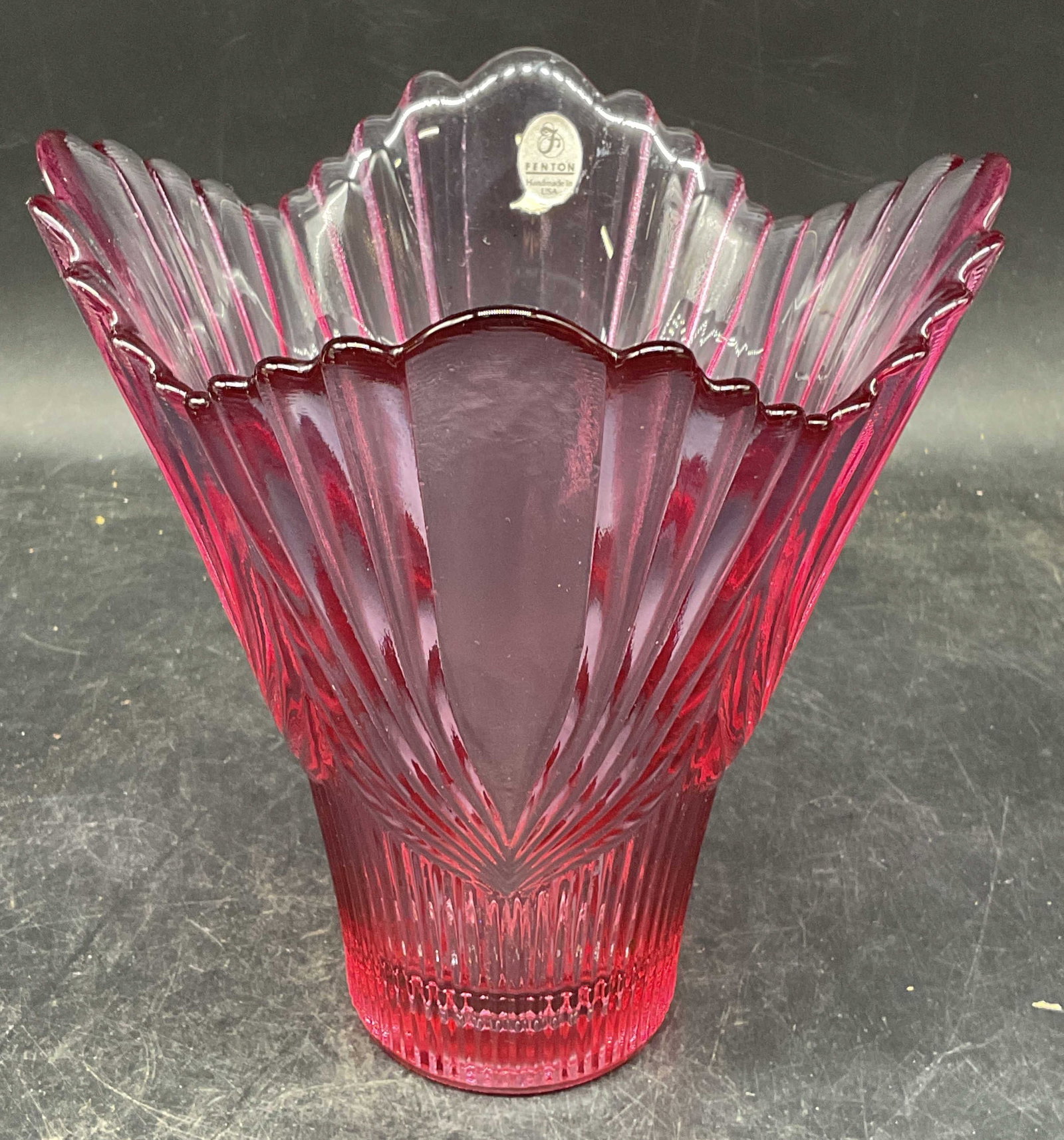 Vtg Fenton Dusty Rose Beauty Vase USA: Vintage signed Fenton art glass vase in dusty rose. Beauty or Spun Drapery pattern. Made in USA. Measures approx. 6.5 x 7 inches. Some scratching. Fenton, Fenton vase, art glass vase, beauty vase, spu