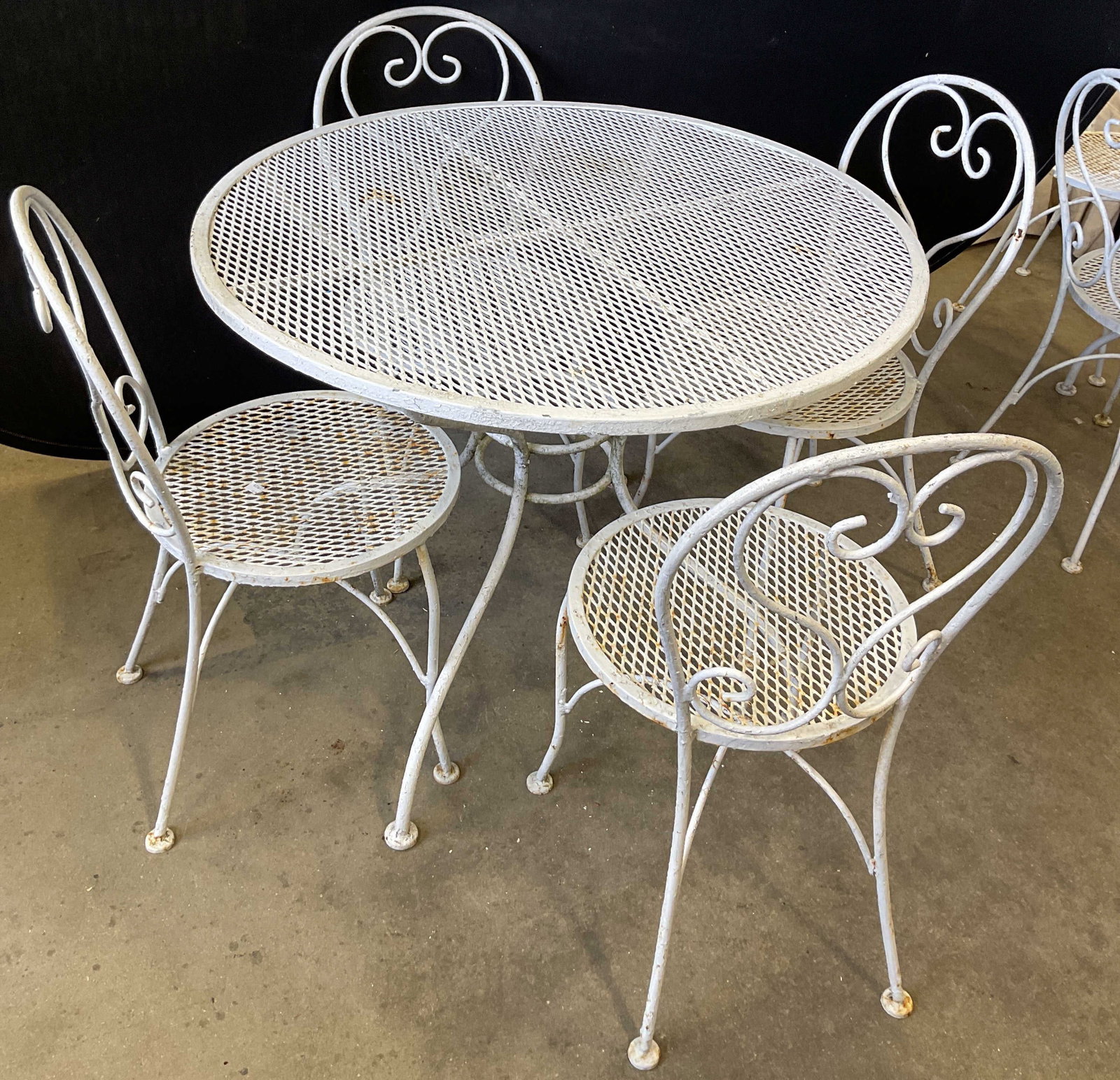 5 Vtg White Wrought Iron Patio Dining Set (1 of 9)