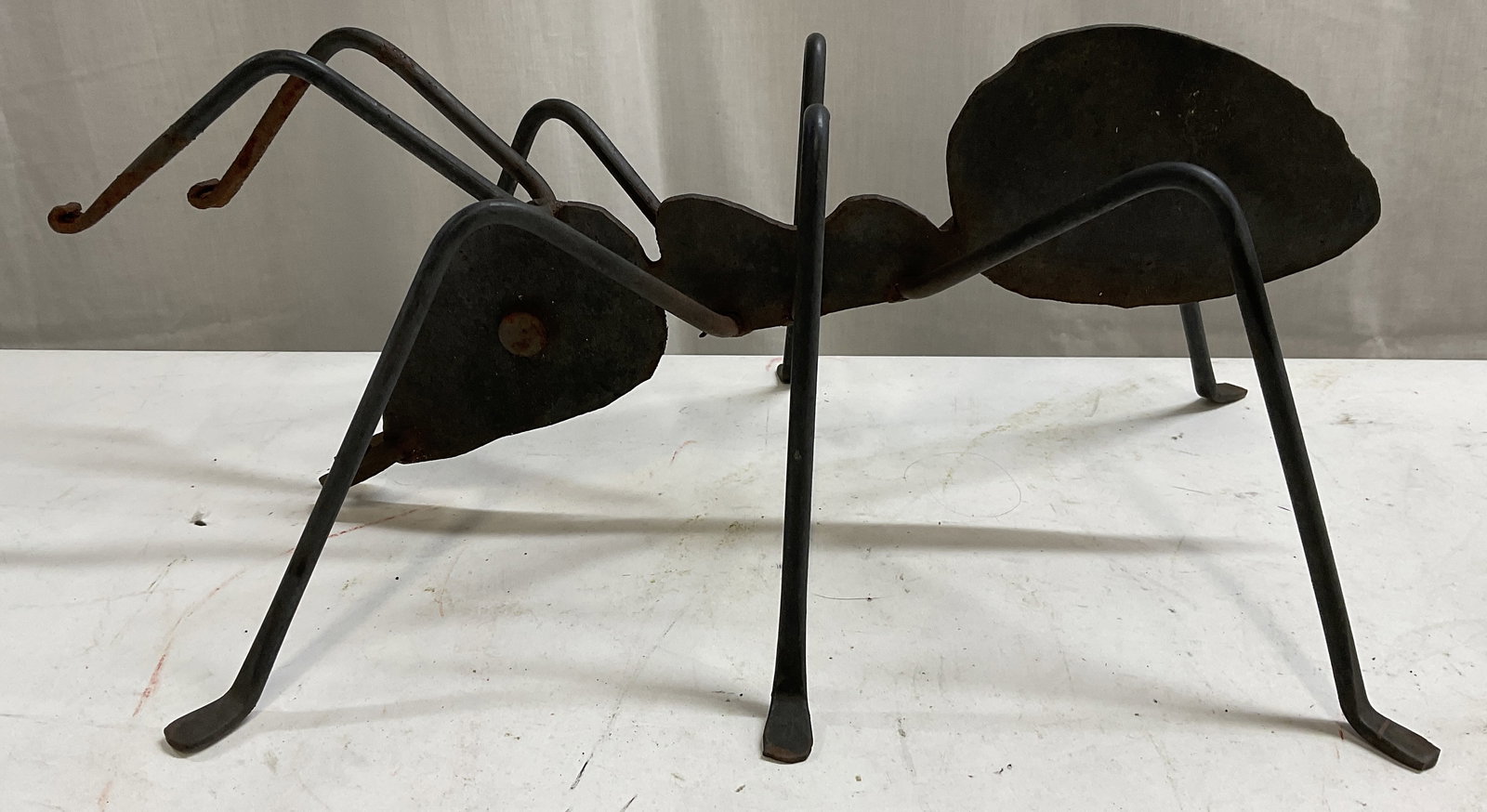 Cast-Iron 6 inch Ant Sculpture (1 of 7)