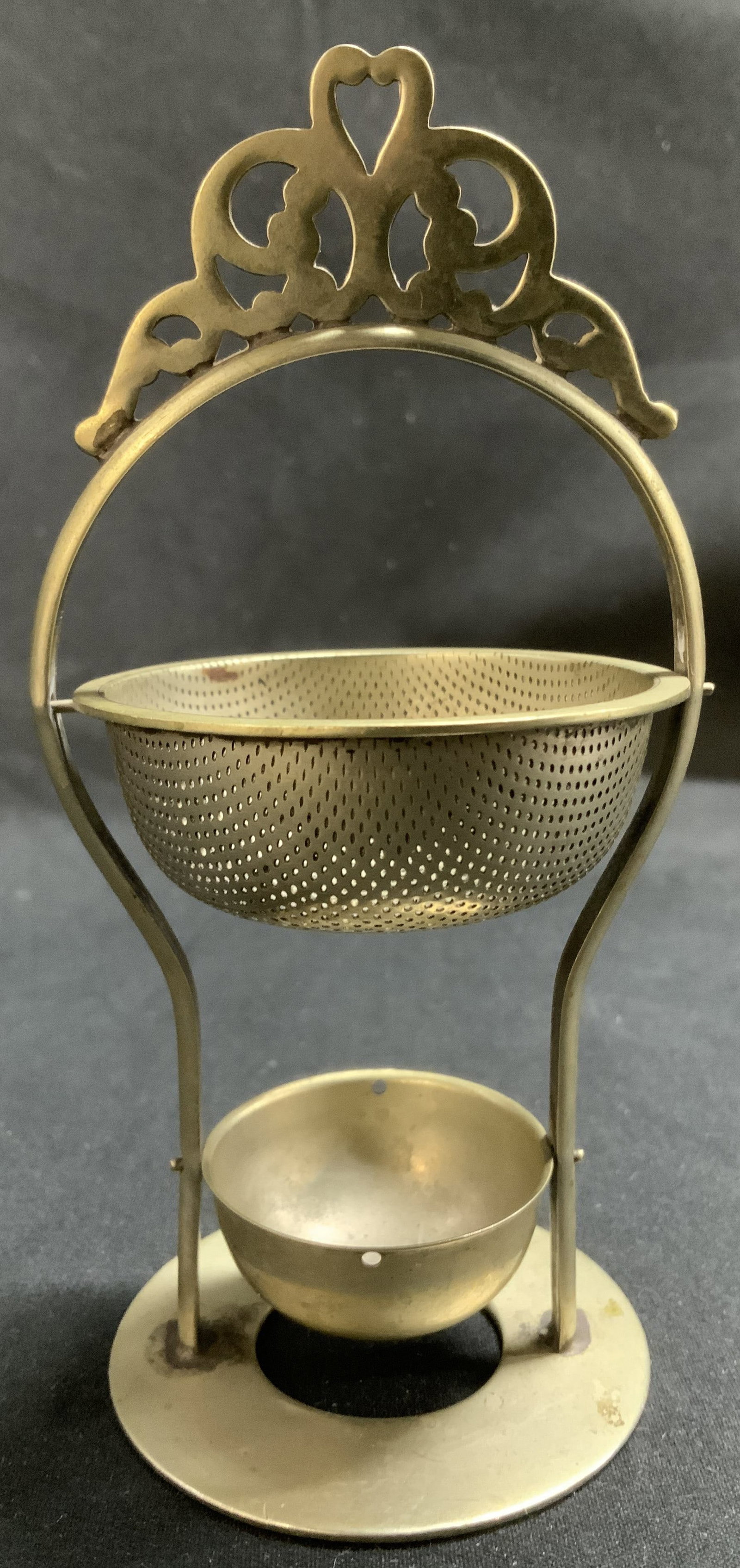 Vntg EPNS Tea Strainer ENGLAND (1 of 6)