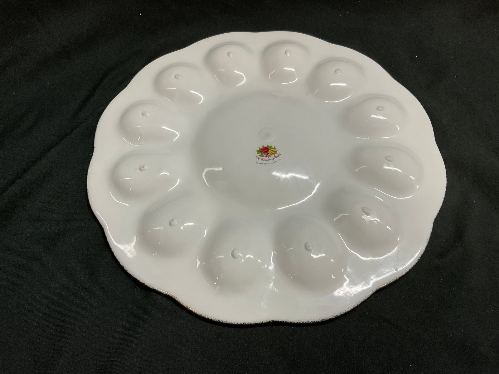 1962 Royal Albert Deviled Egg Platter - 2