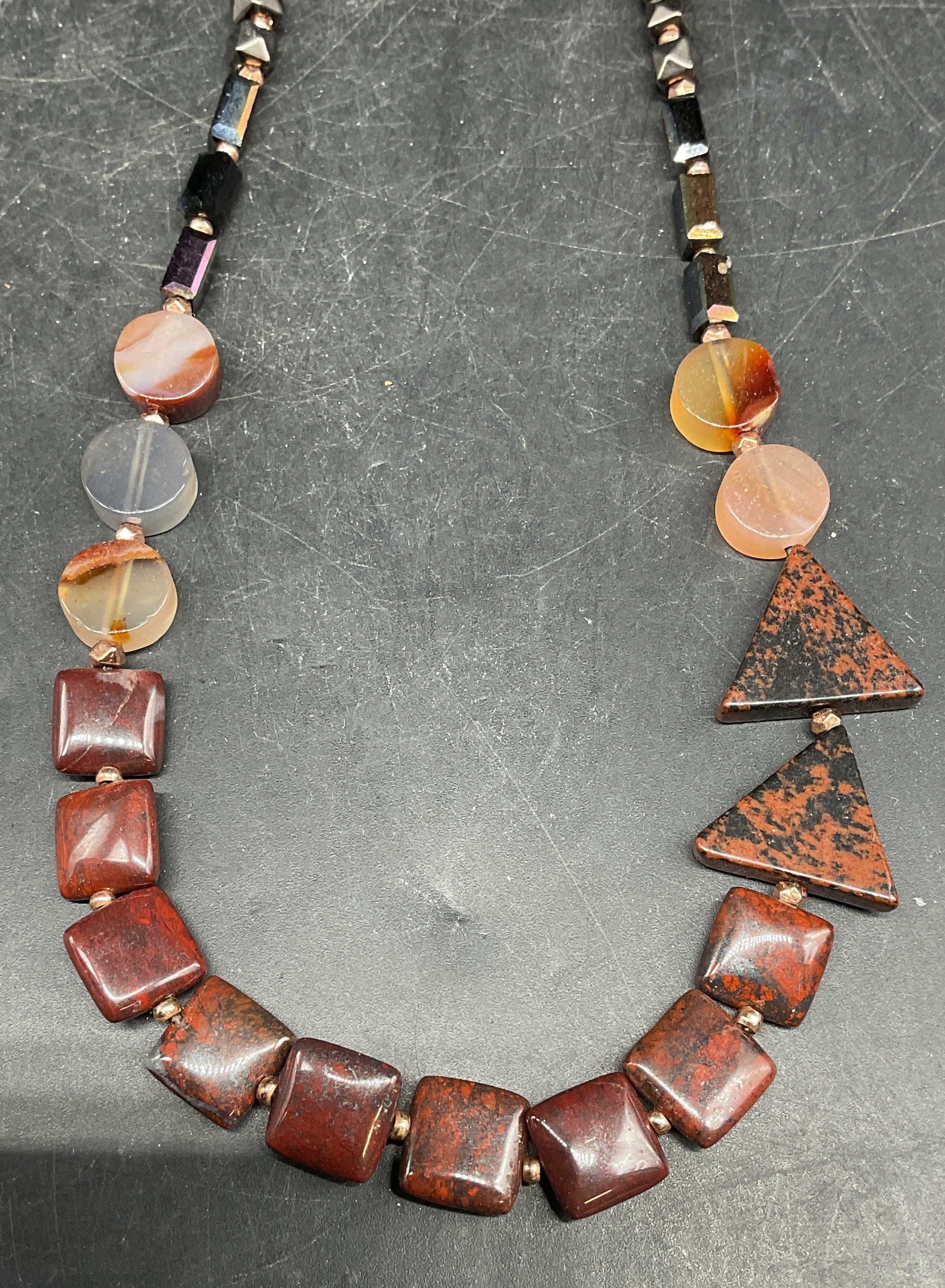 Nakamol Red Semiprecious Beaded Necklace: Signed Nakamol red semiprecious beaded necklace. Drop length approx 8 inches. Some scratching. Jewelry, estate jewelry, costume jewelry, cocktail jewelry, fashion jewelry, accessories, fashion accesso