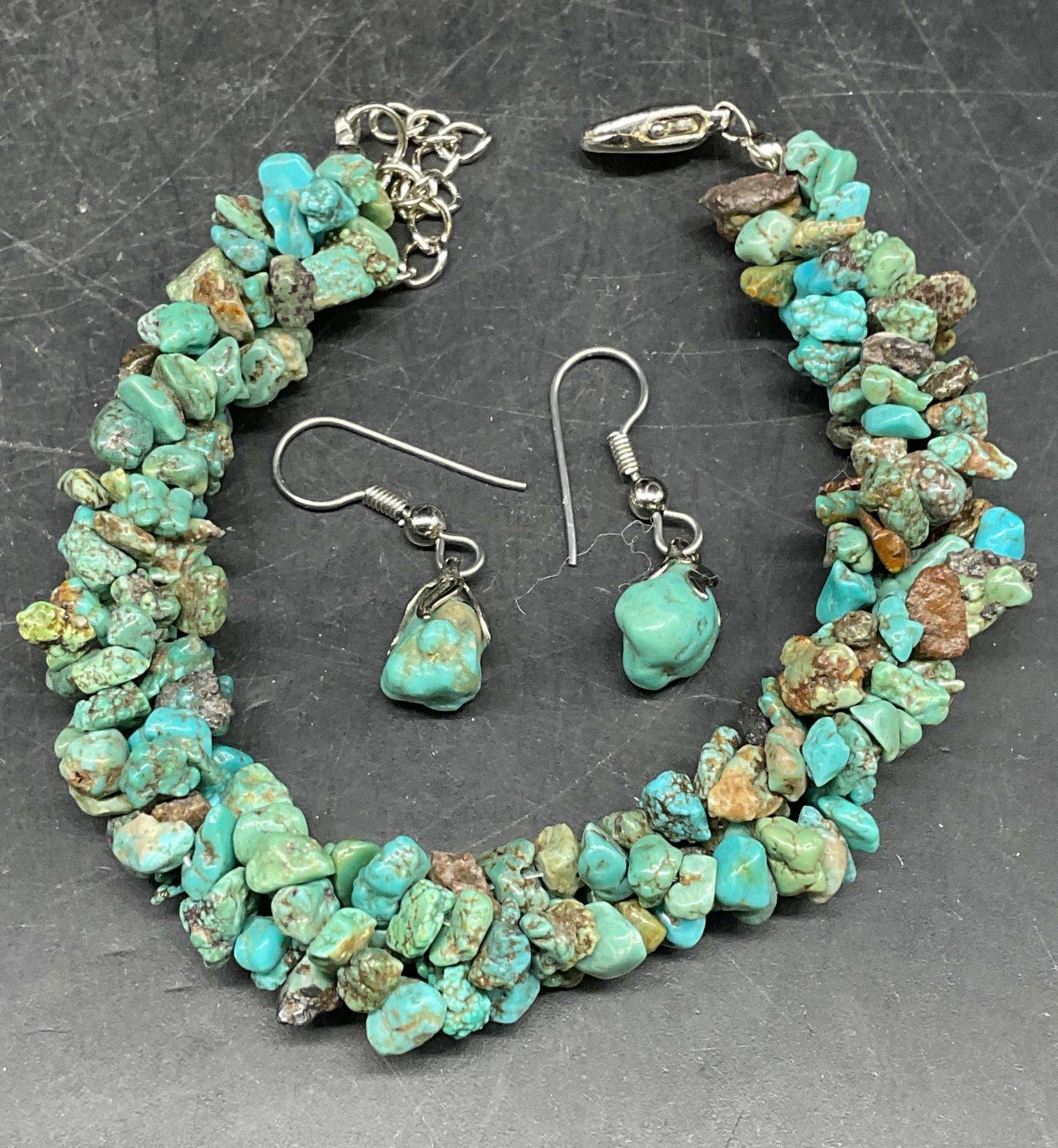 Lot 2 Faux Turquoise Bracelet & Earrings (1 of 6)
