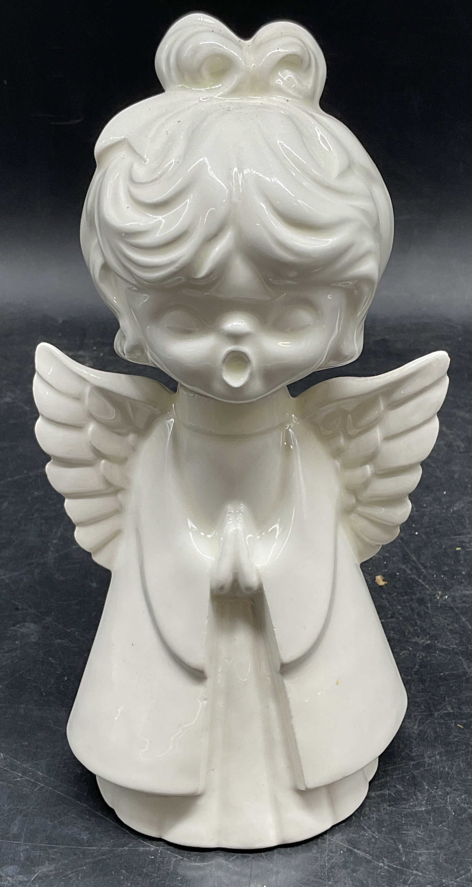 Vintage White Ceramic Angel Figurine (1 of 6)