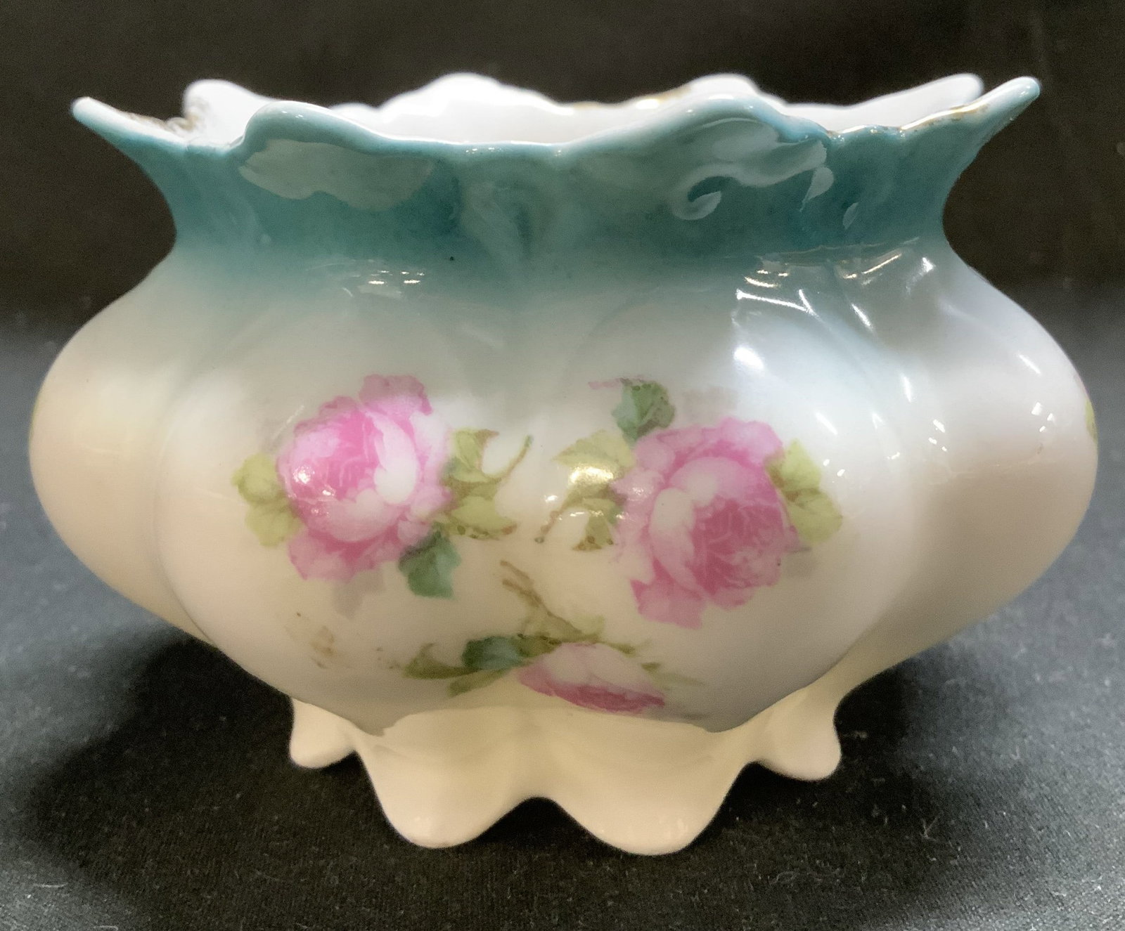 Vtg M.Z. Porcelain Floral Vessel AUSTRIA: Vintage M.Z. porcelain vessel featuring pink floral motifs. Scalloped top. Slight gilt accents. Signed & marked on underside. Reads, M.Z. AUSTRIA. Surface wear consistent to age, use & exposure. Surfa