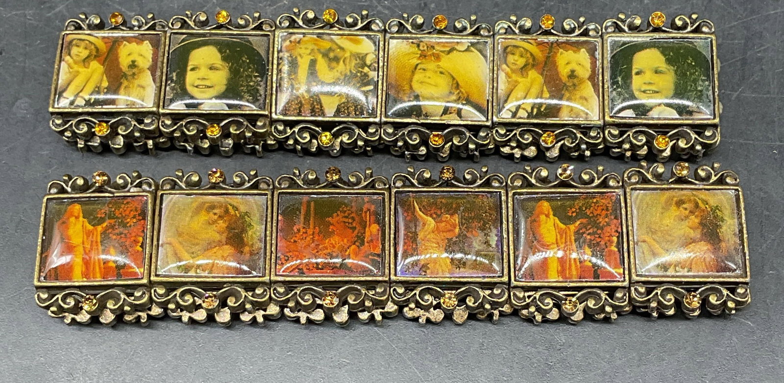 Lot 2 Vintage Gold Tone Picture Bracelets (1 of 6)