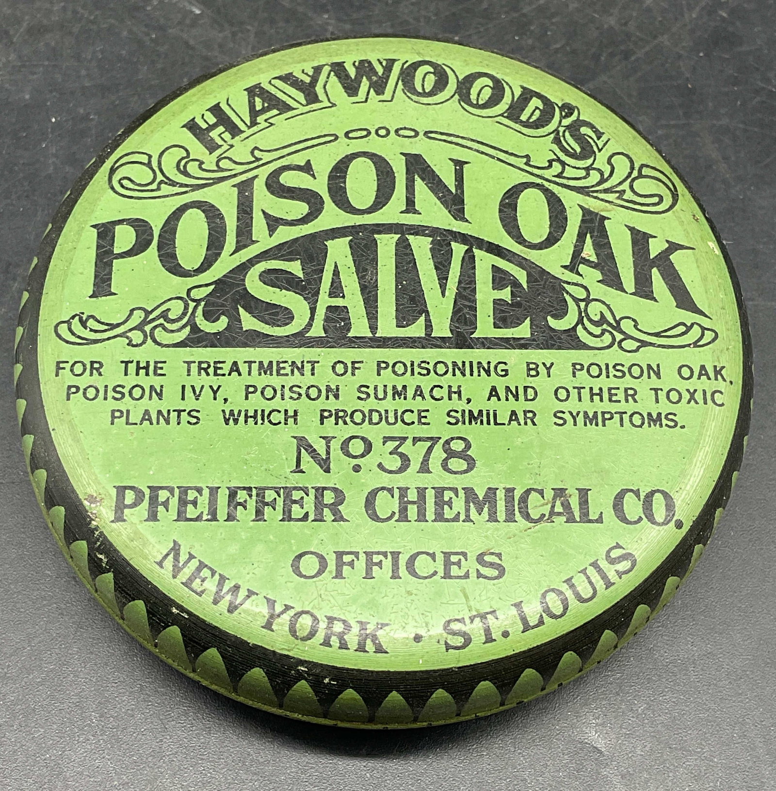 Vtg Haywoods Poison Oak Salve Tin (1 of 6)