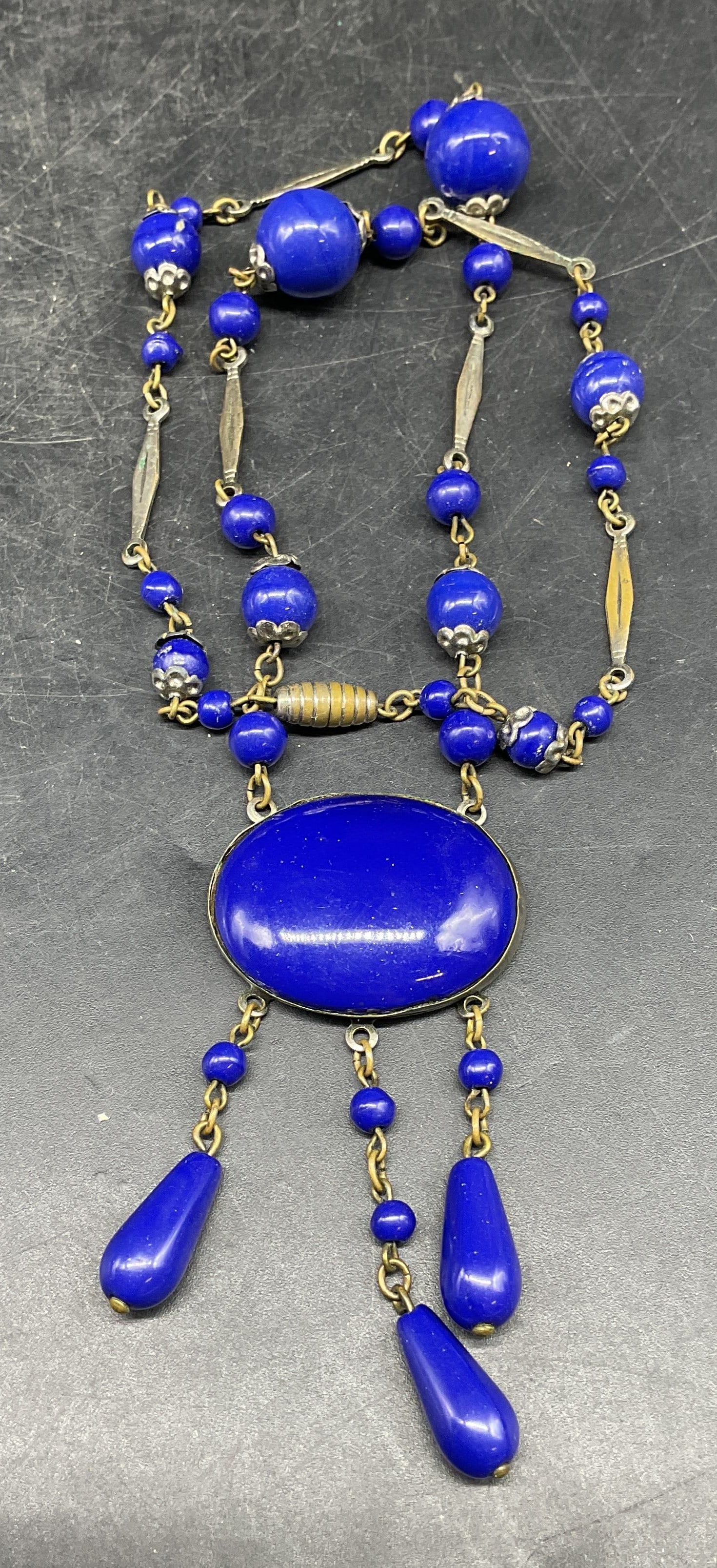 Vintage Silver Tone Blue Beaded Pendant Necklace (1 of 6)