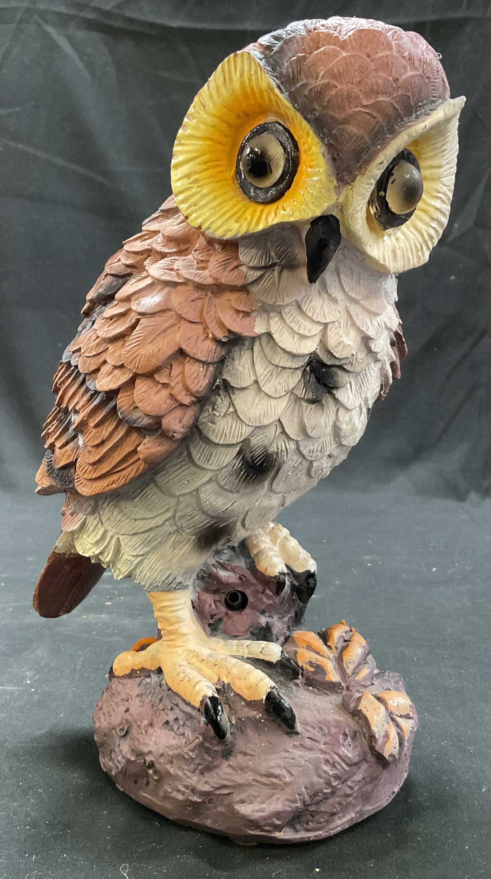 Vintage Motion Sensor Owl Garden Statue (1 of 9)