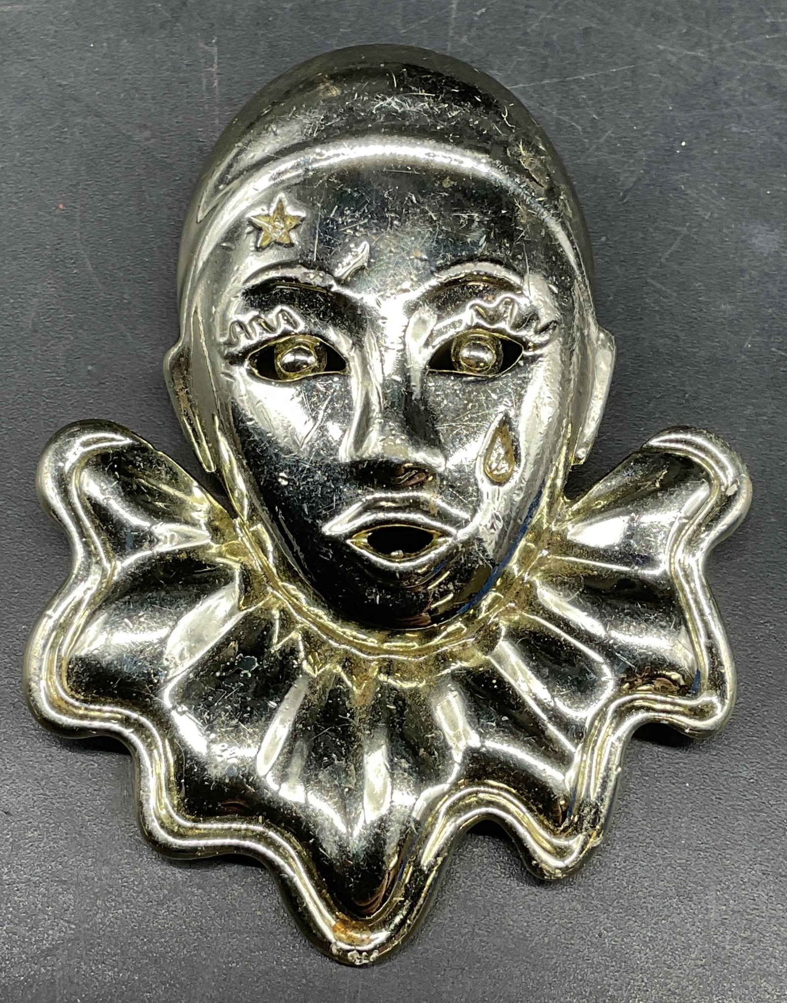 Vintage Silver Tone Clown Head Brooch (1 of 6)