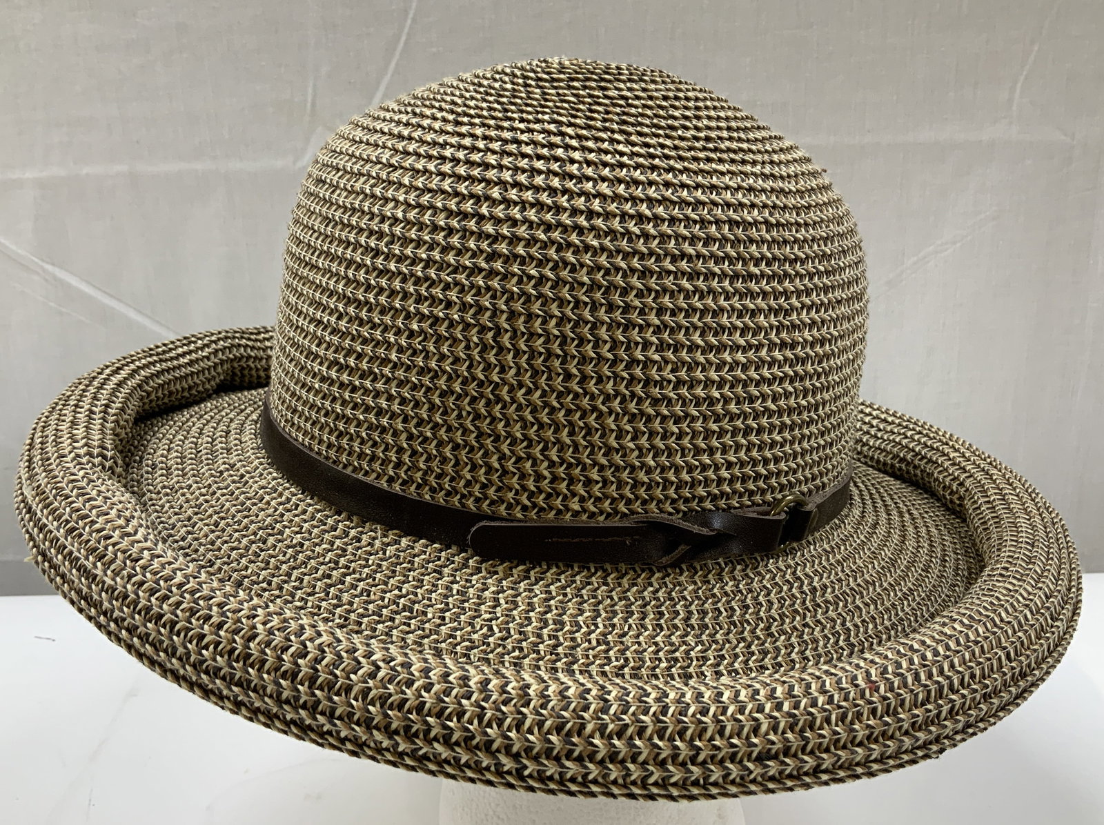 San Diego Hat Company W Leather Band (1 of 6)