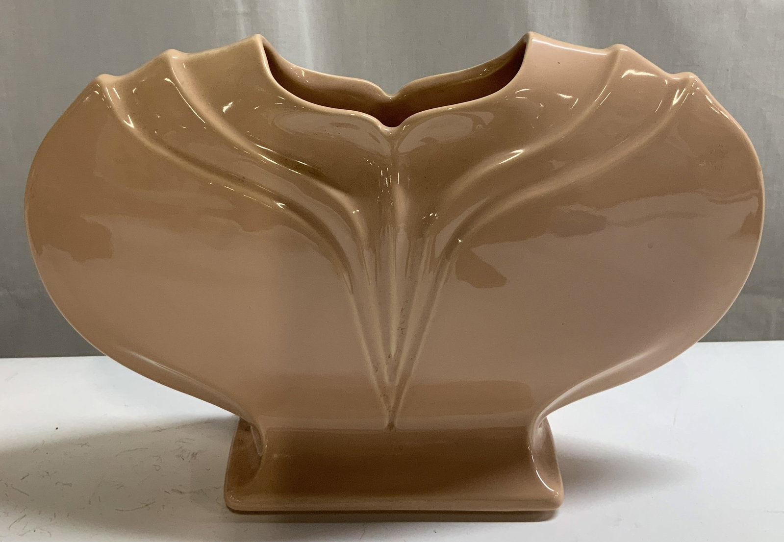 Vtg Art Deco Revival Style Ceramic Vase USA: Vintage art deco revival style ceramic vase featuring a stylized shape. Light pink toned. Signed & marked on underside. Reads, U.S.A. 444. Surface wear consistent to age, use & exposure. Measurements: