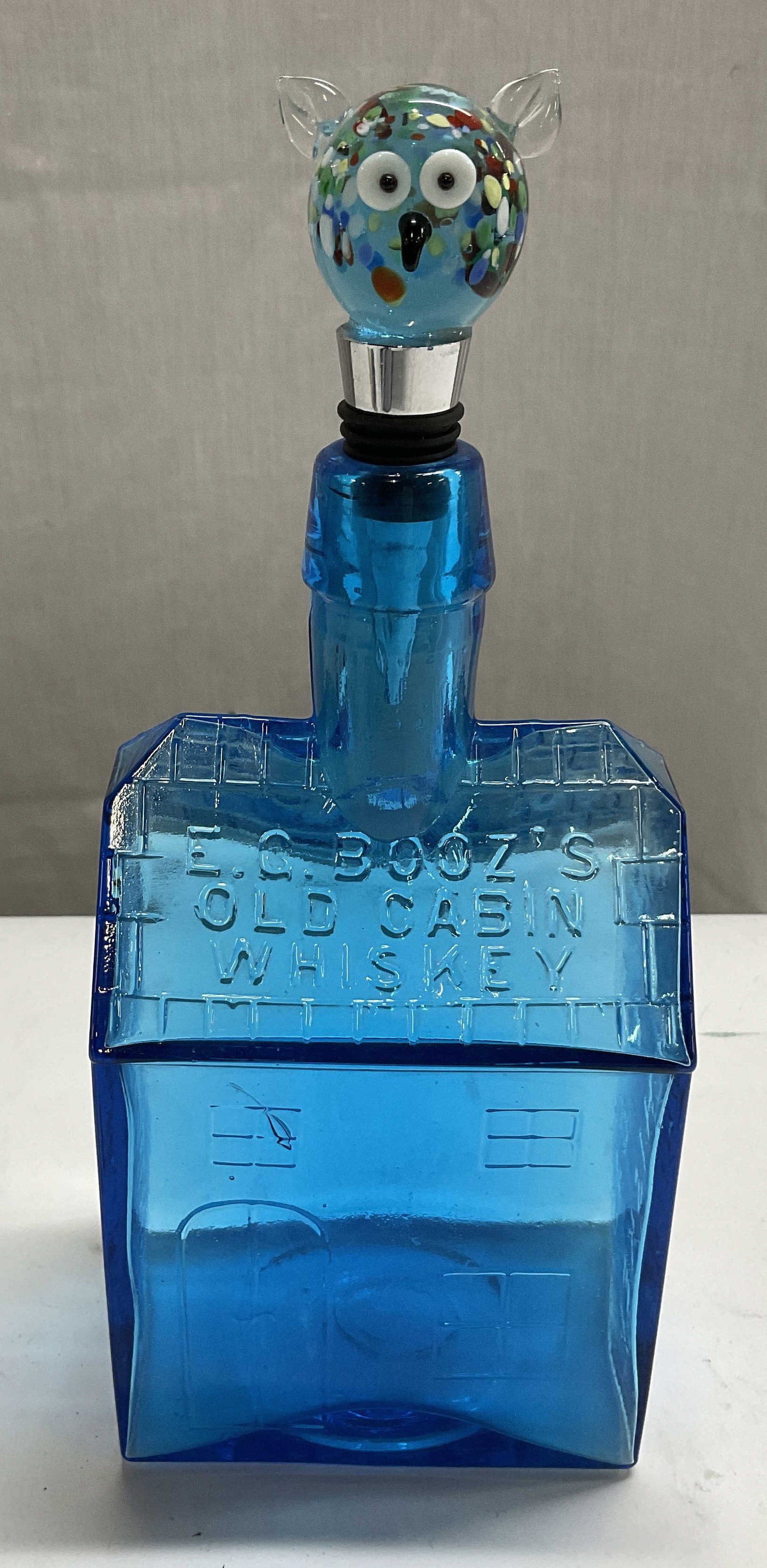 E.C. Boozs Style Glass Old Cabin Whiskey Bottle+ (1 of 11)