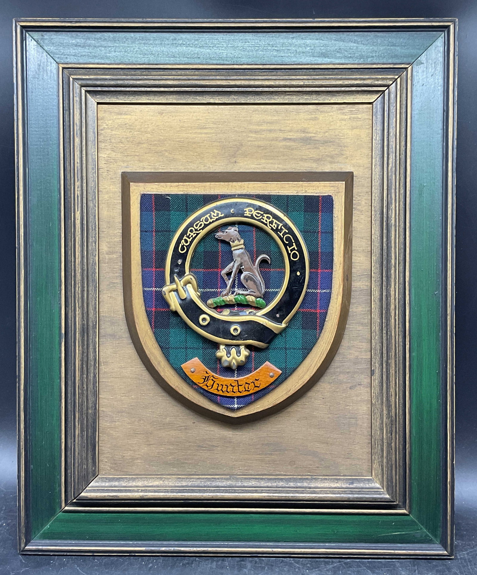 Hunter Clan Crest Wood Wall Plaque (1 of 6)