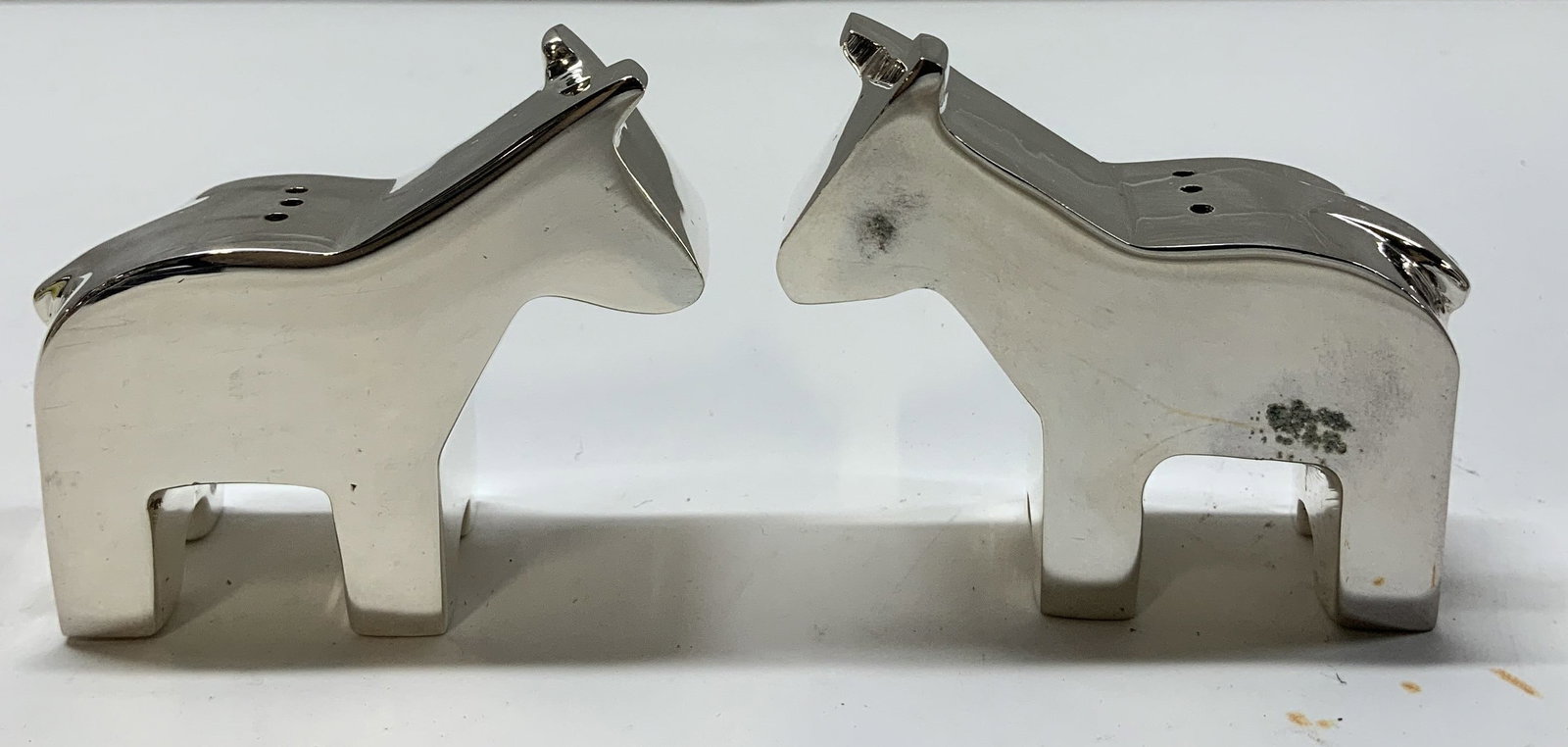 Vtg Horse Silver Toned Salt & Pepper Shaker (1 of 6)