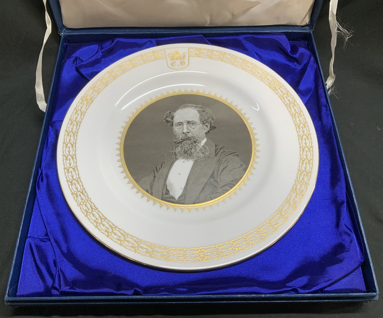 Spode Charles Dickens Plate Commem Plate ENG Bx: Lot includes, Spode The Charles Dicken Plate 1870-1970. To commemorate the Dickens Centenary this plate has been created by his potters in a limited edition of five thousand of which this is number 19