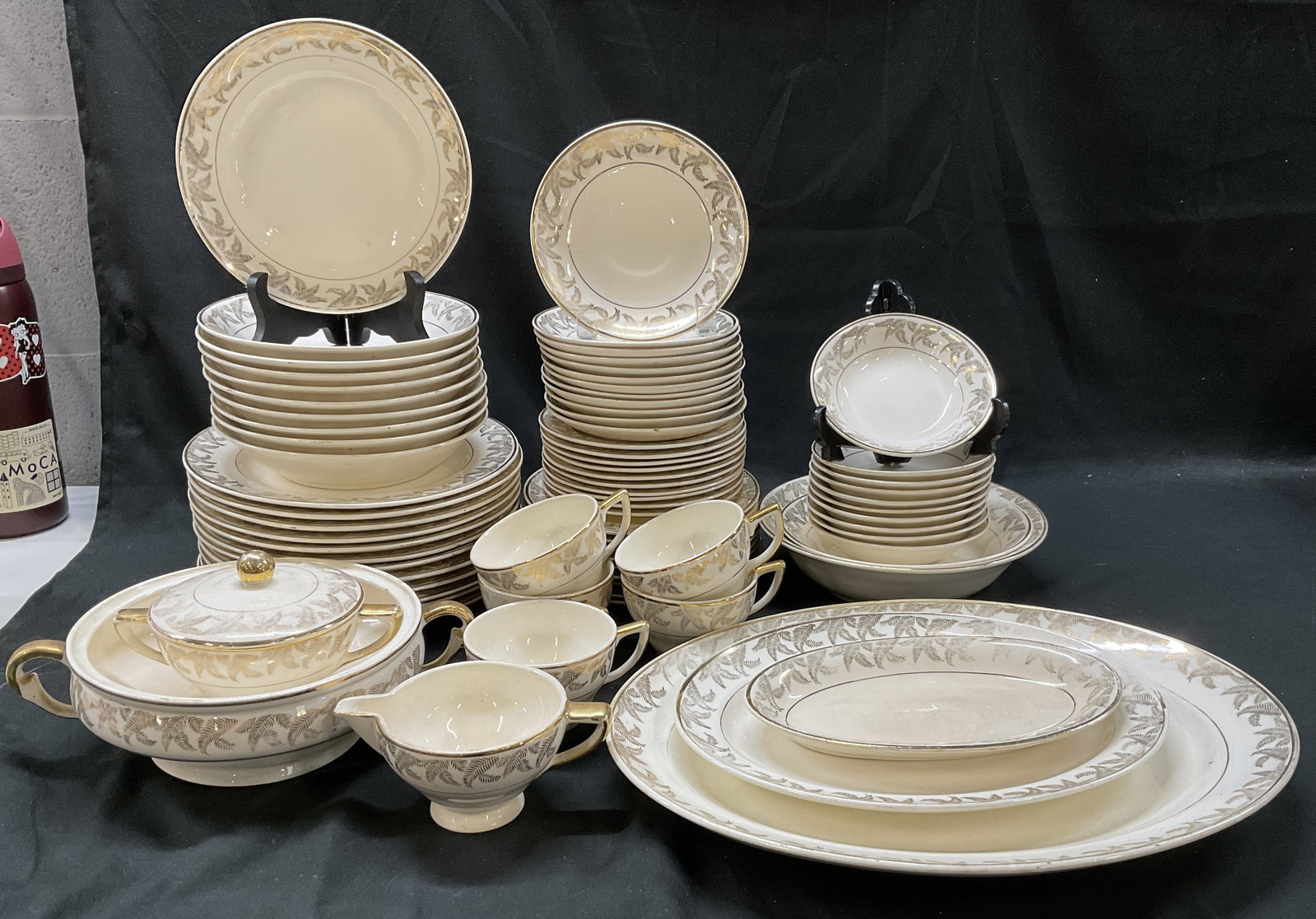 St 76 King Quality 22 Kt Gold Trim Leaf Dinnerware (1 of 19)