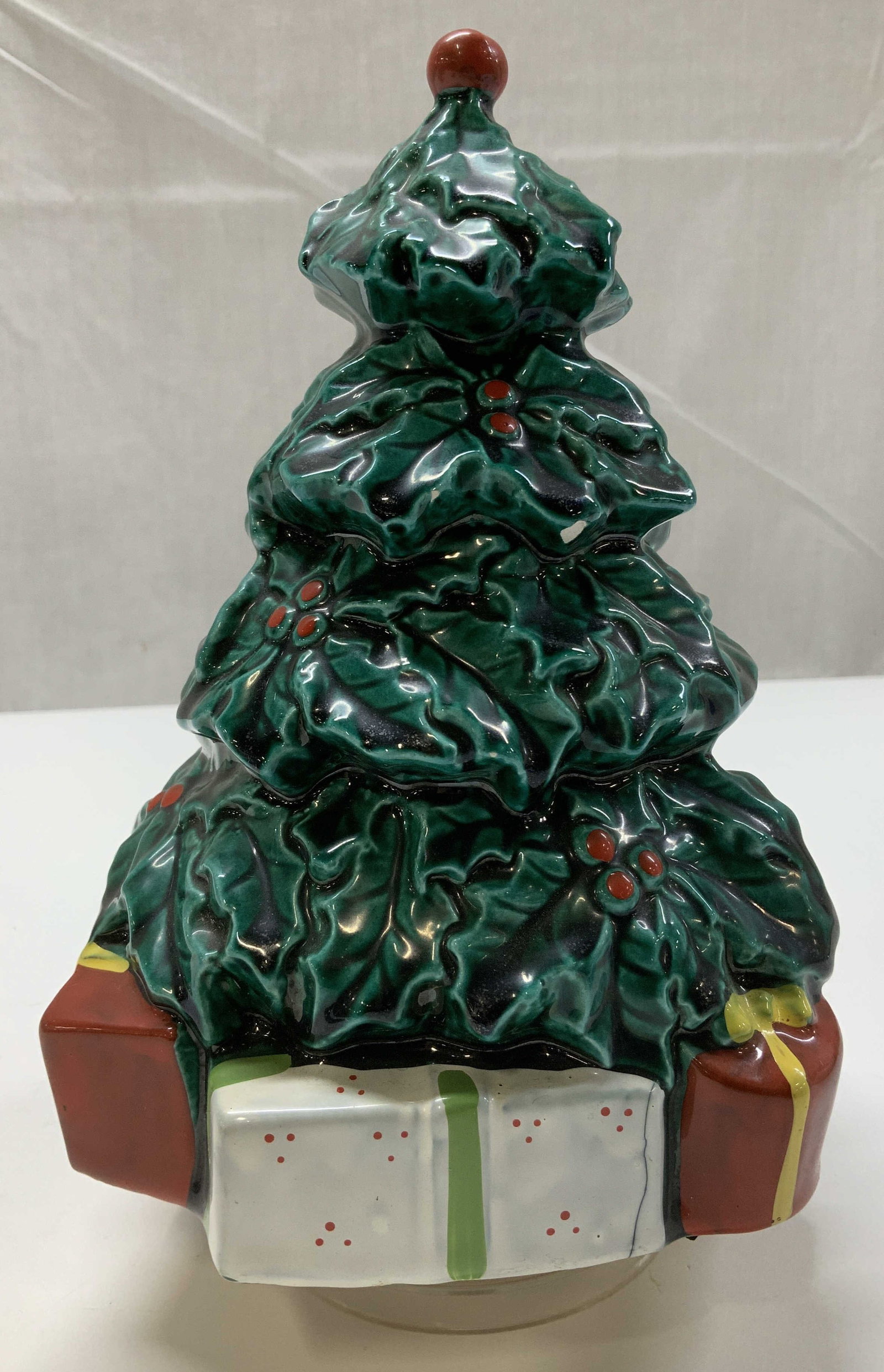 Vtg Berman & Anderson Musical Christmas Tree JAPAN: Vintage Berman & Anderson ceramic musical Christmas tree. Hand painted details. Signed & marked on underside. Reads, BERMAN & ANDERSON. MADE IN JAPAN. Surface wear consistent to age, use & exposure. M